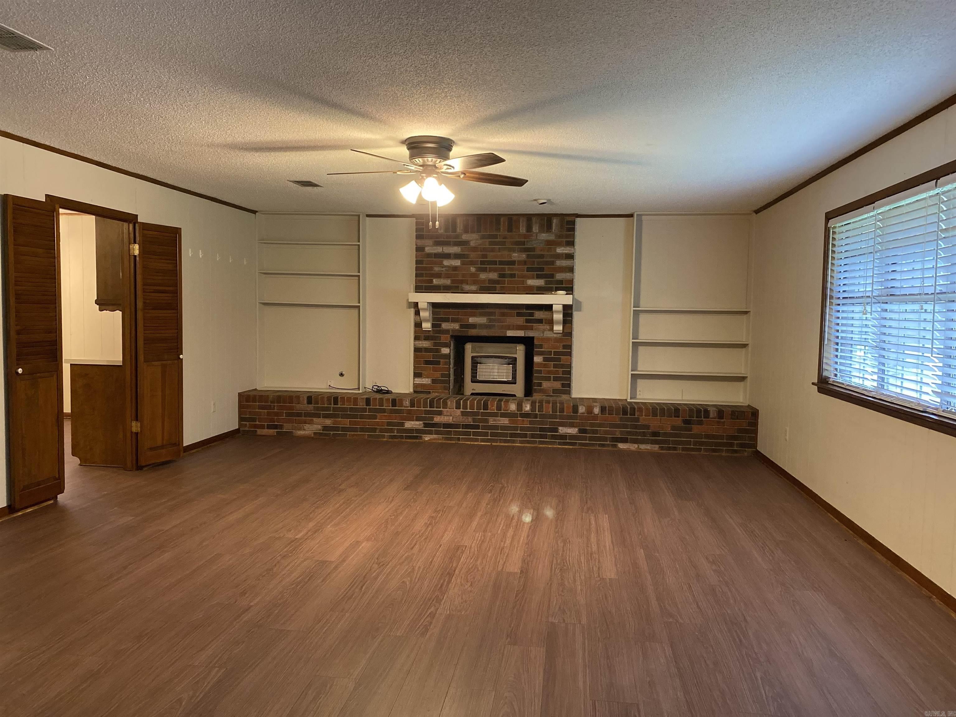 307  Clark  White Hall, AR