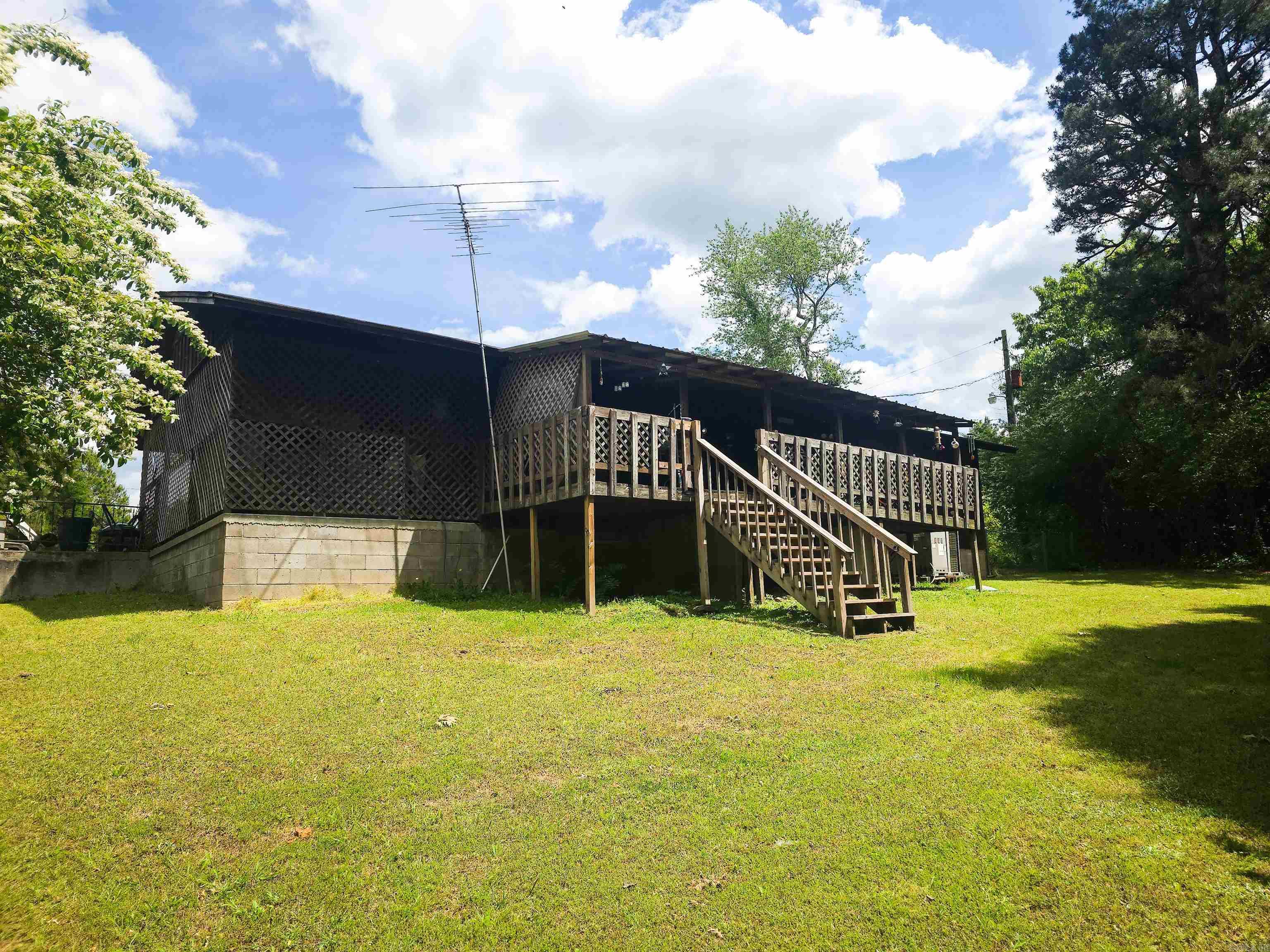 163  Junior  Clinton, AR