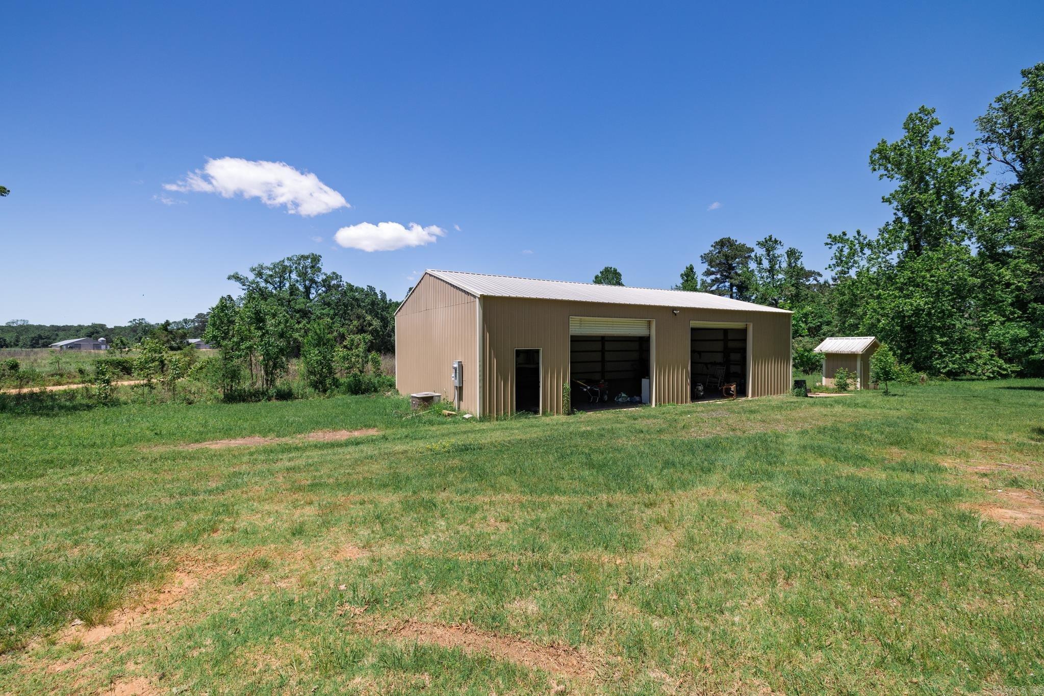 1561  CR-5  Hope, AR