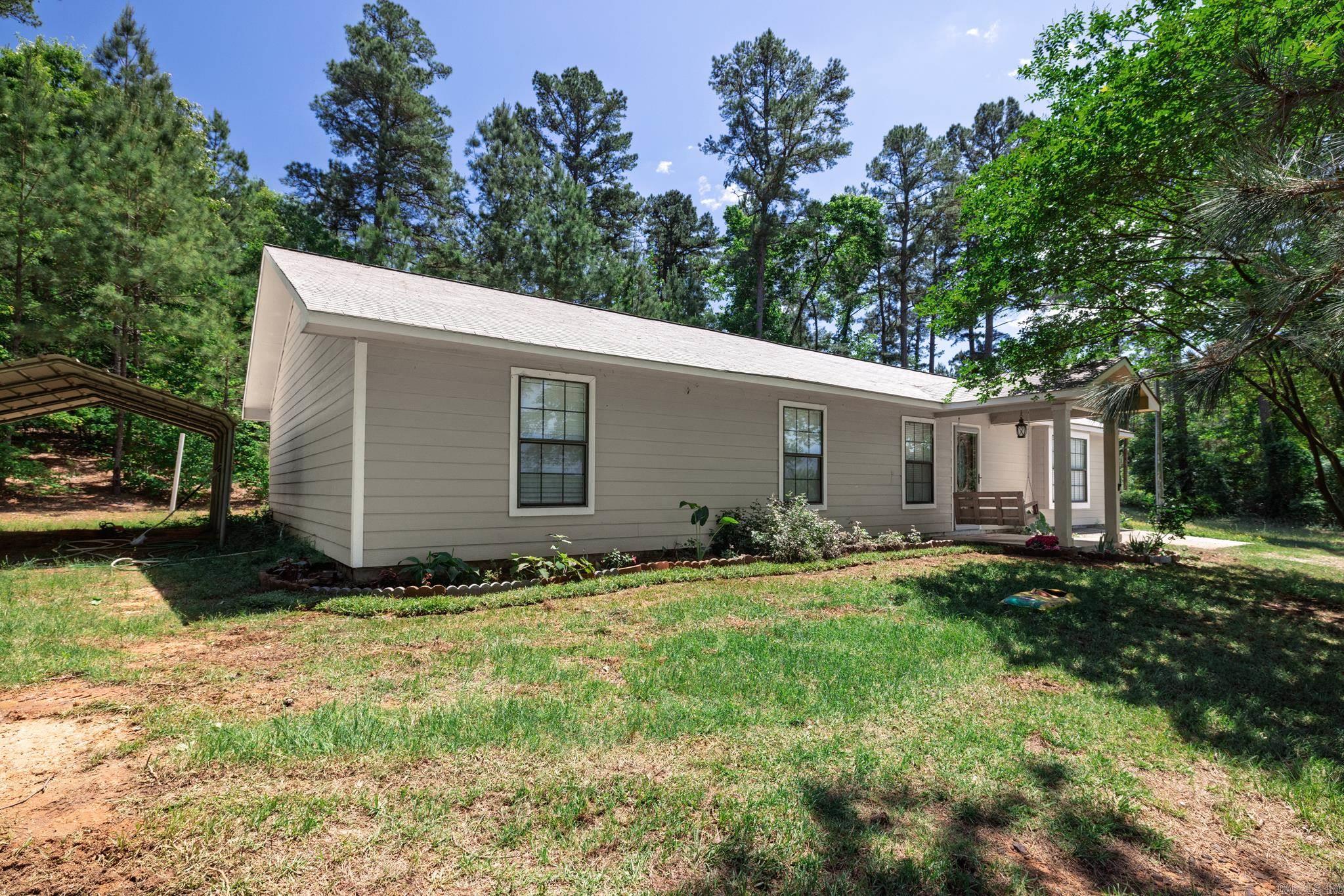 1561  CR-5  Hope, AR