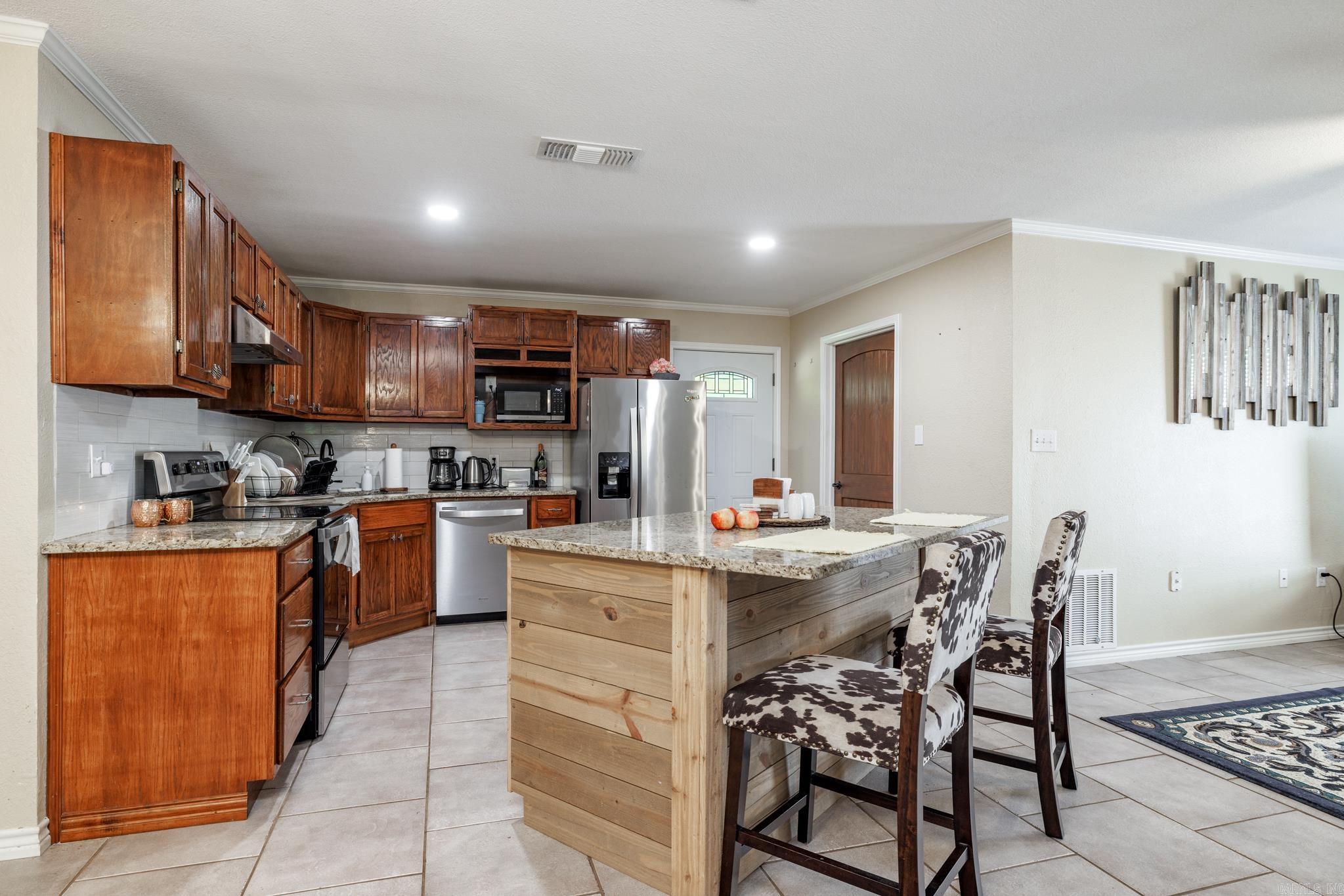1561  CR-5  Hope, AR
