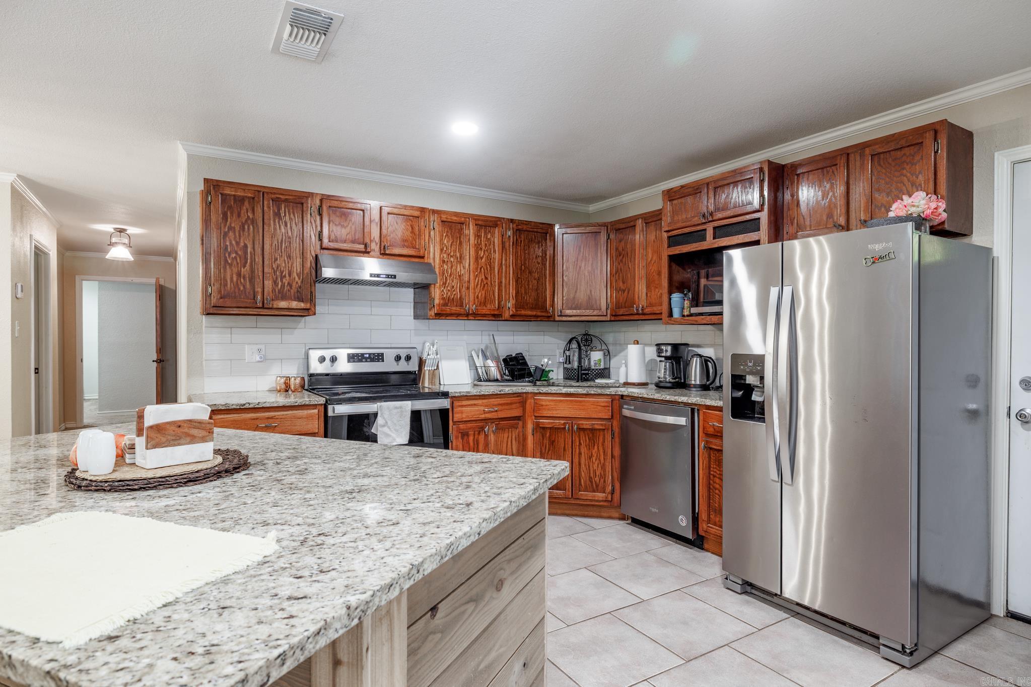 1561  CR-5  Hope, AR