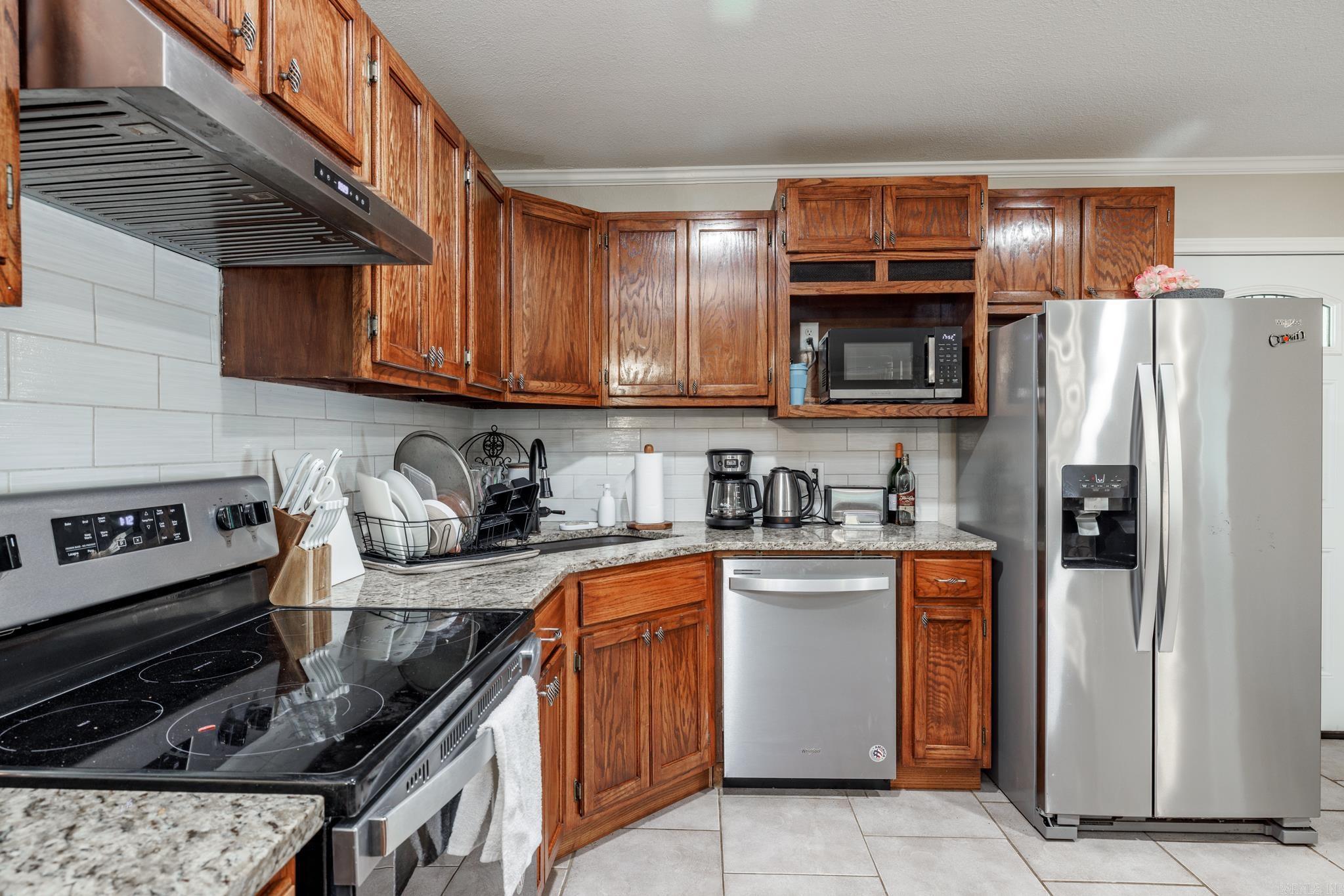 1561  CR-5  Hope, AR