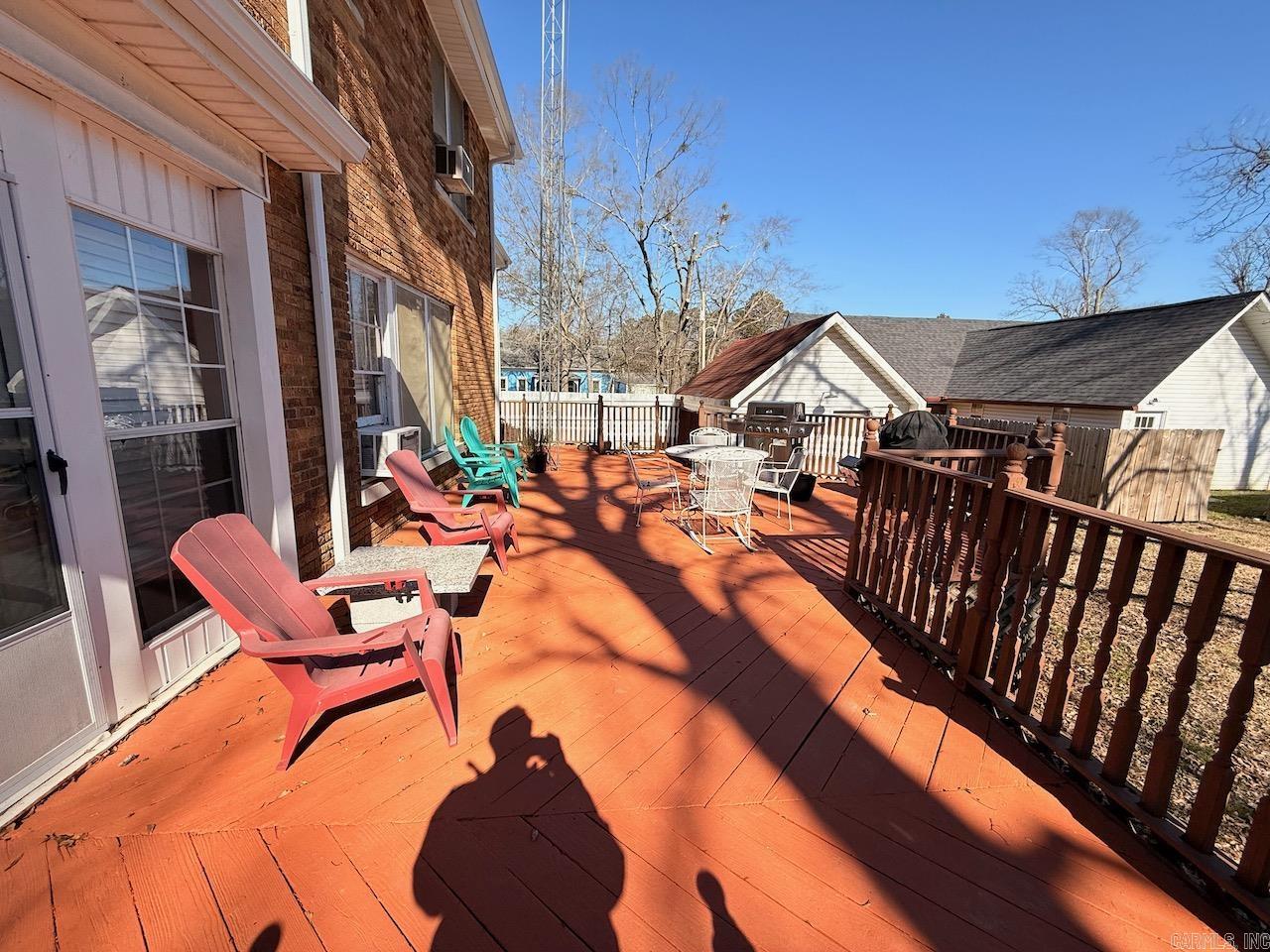 714 N Main  Monticello, AR