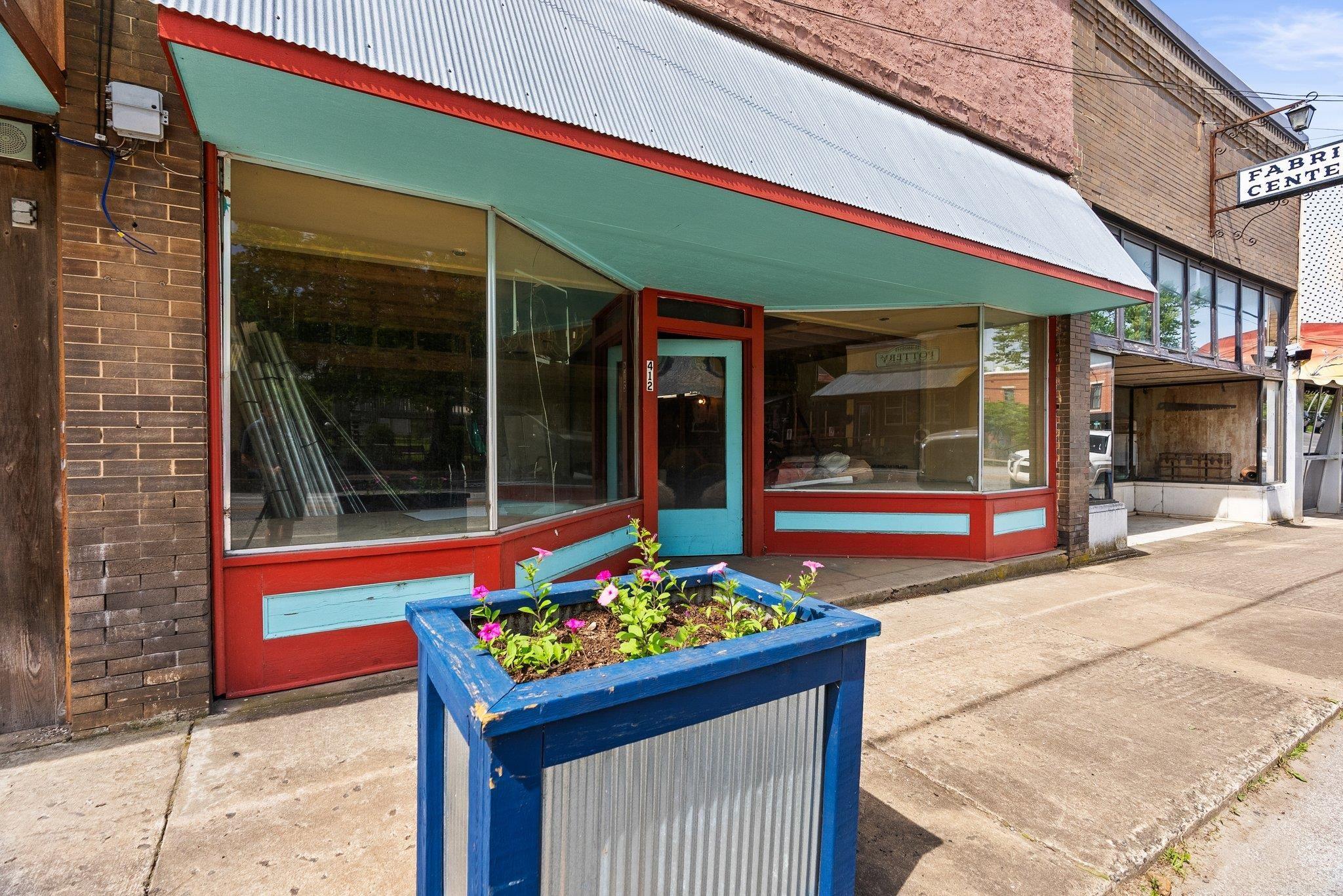 414  Main Street  Leslie, AR