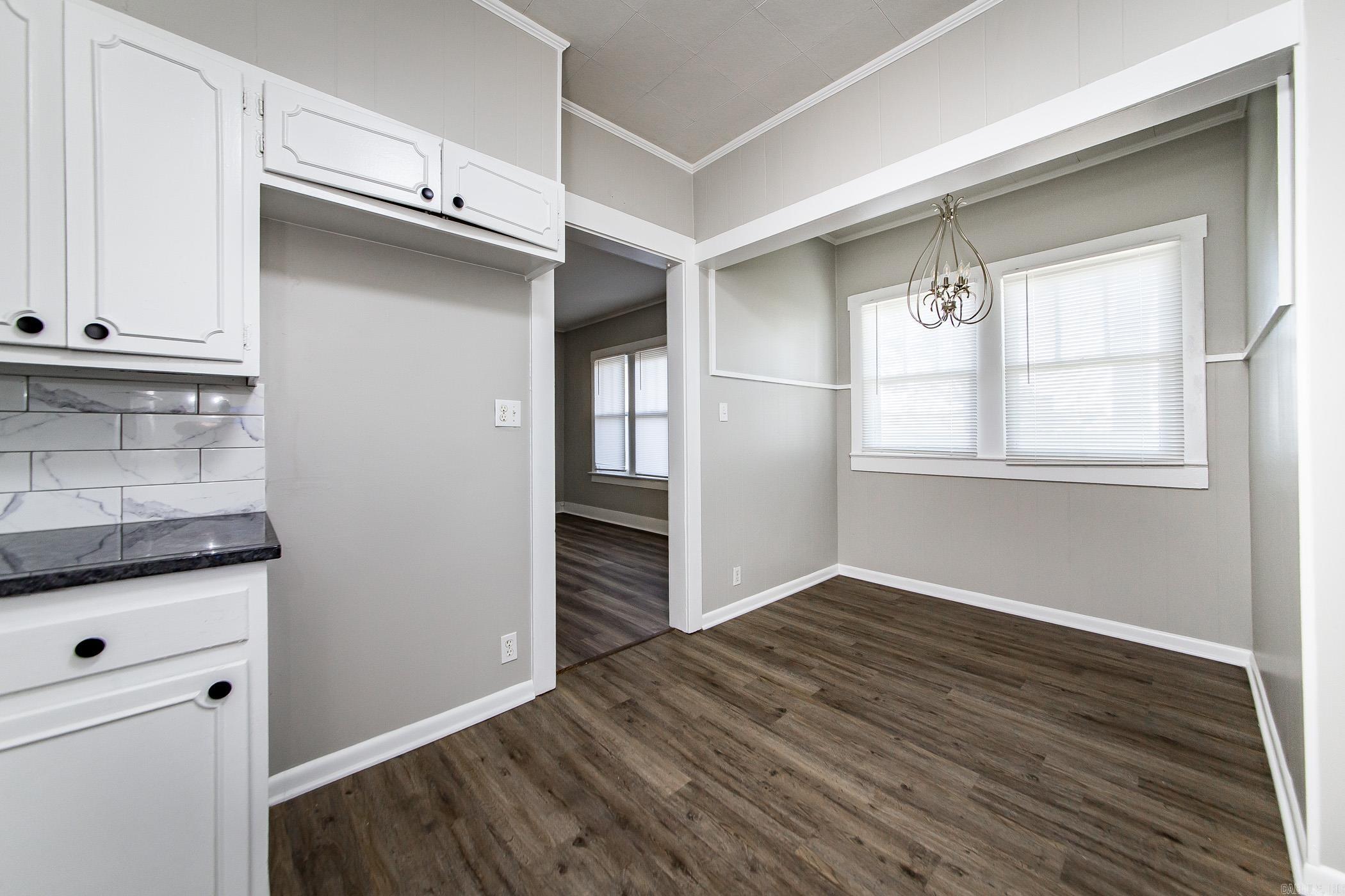 309 NE First  England, AR