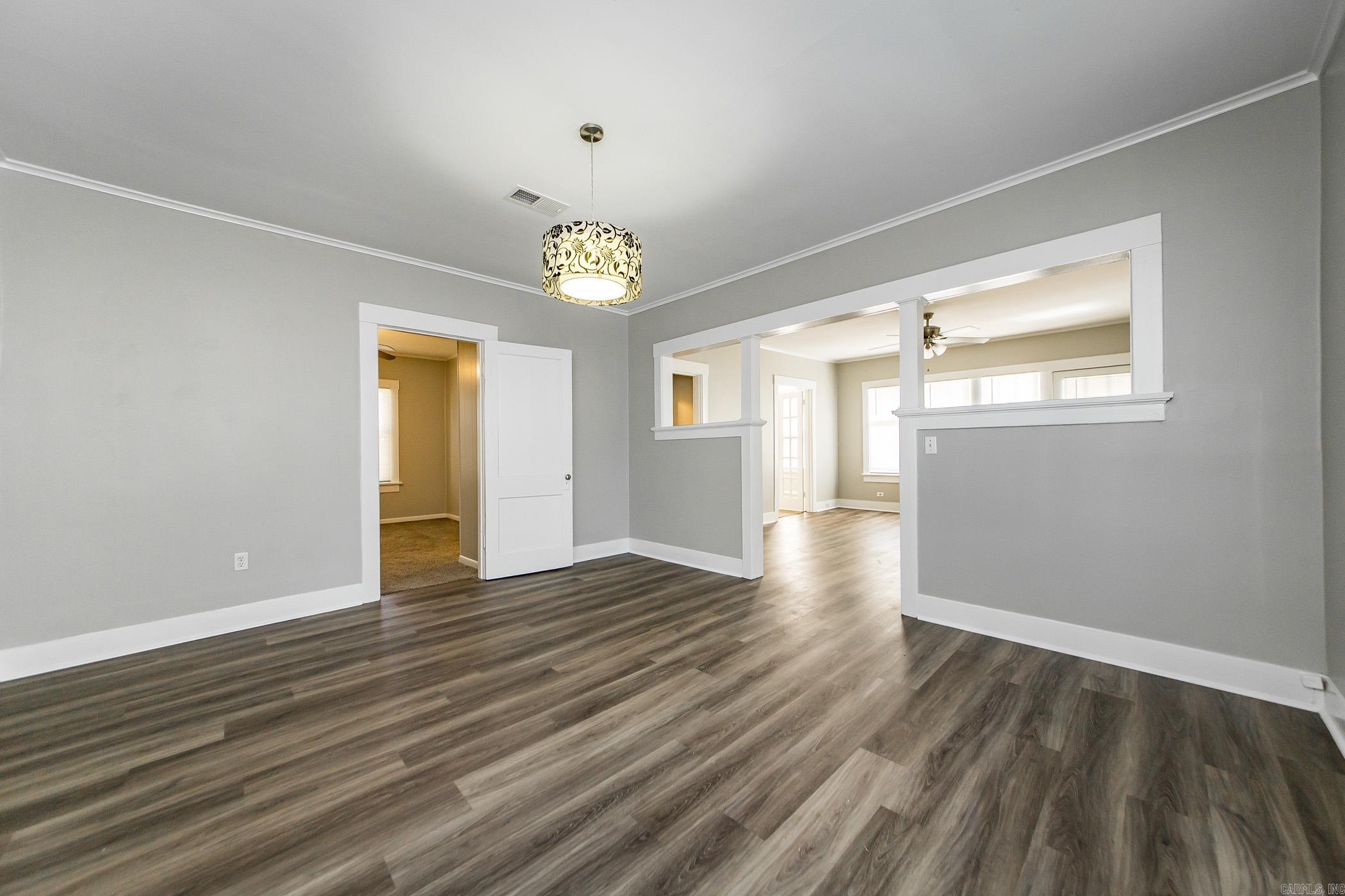 309 NE First  England, AR
