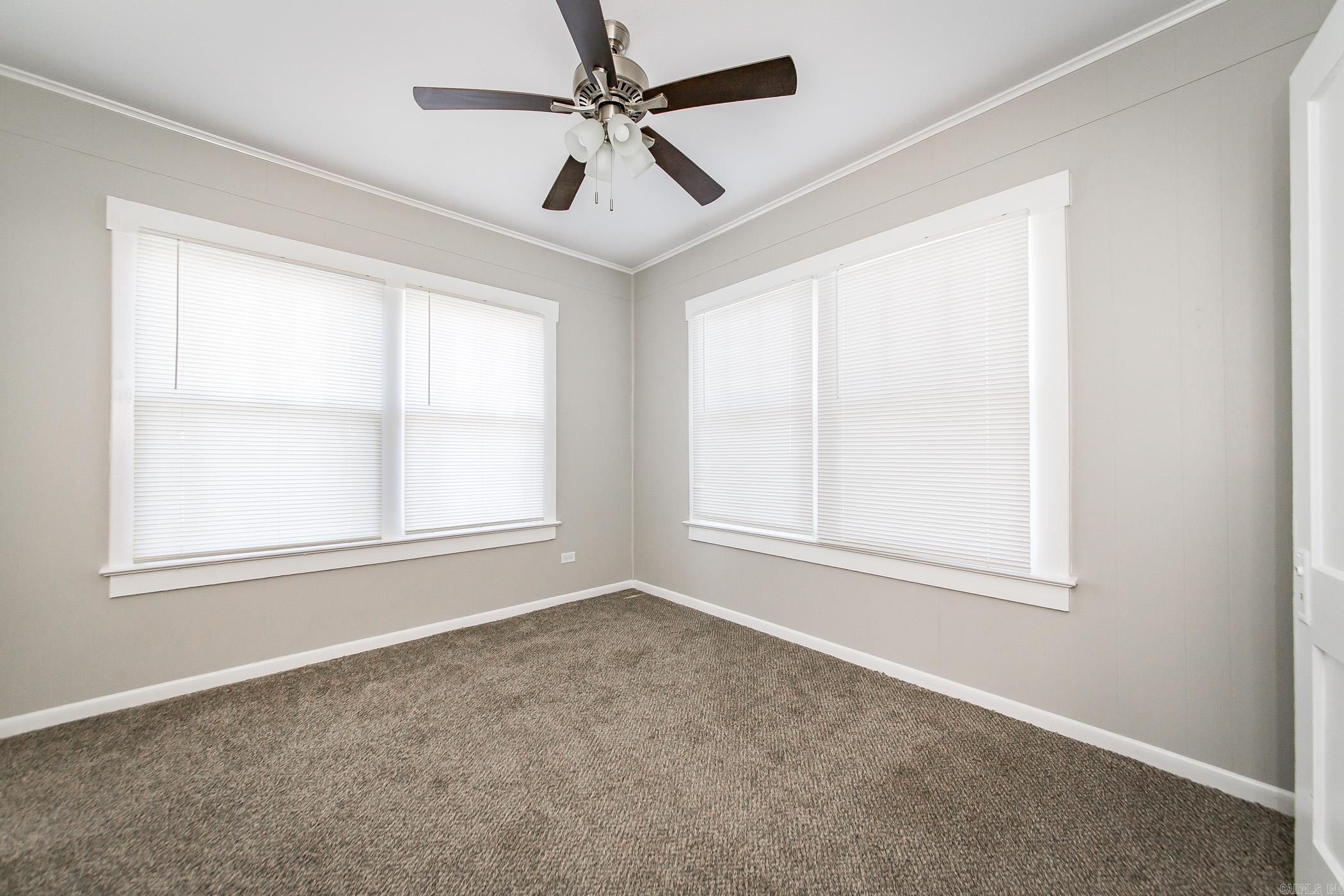 309 NE First  England, AR