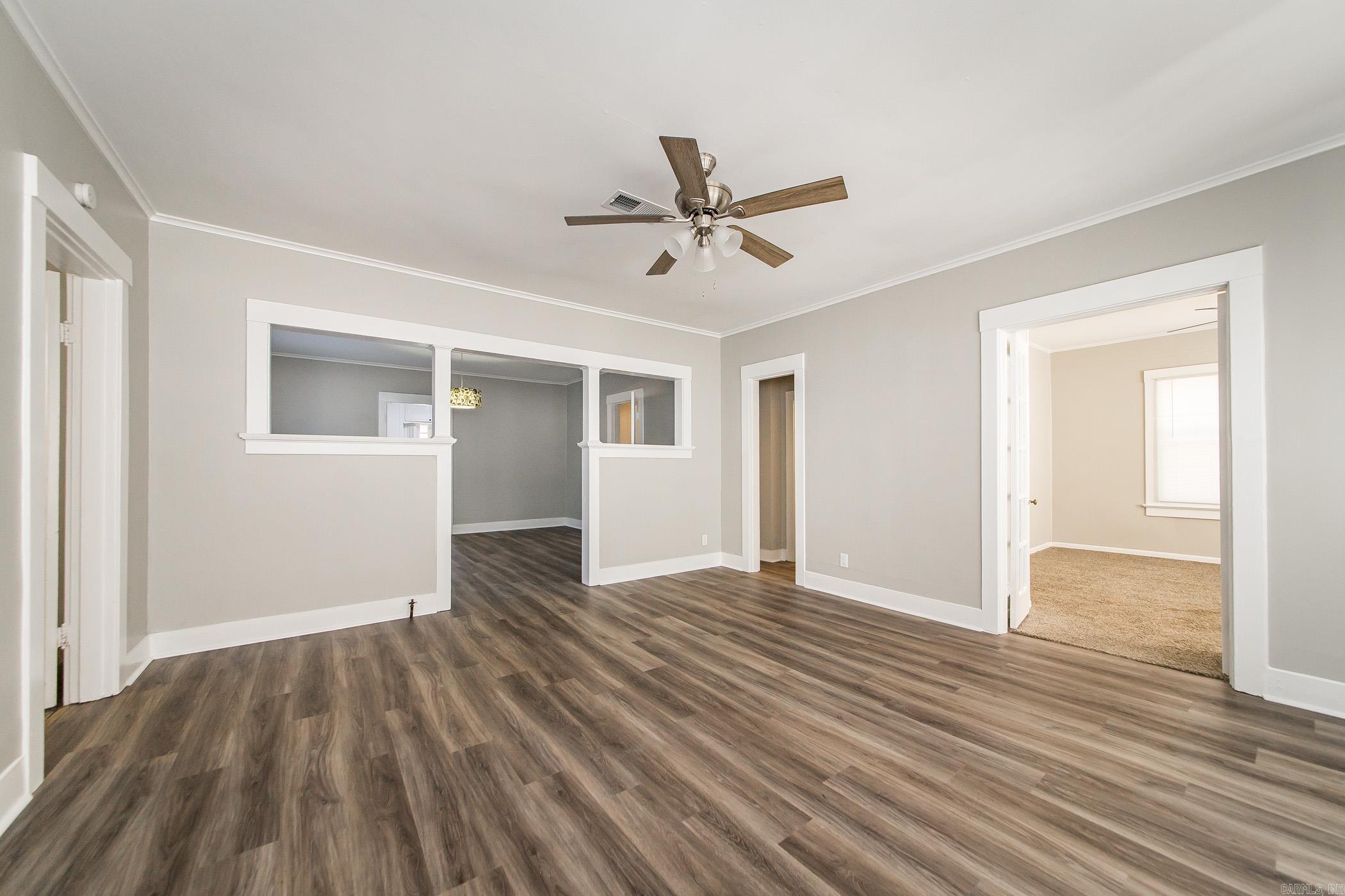 309 NE First  England, AR