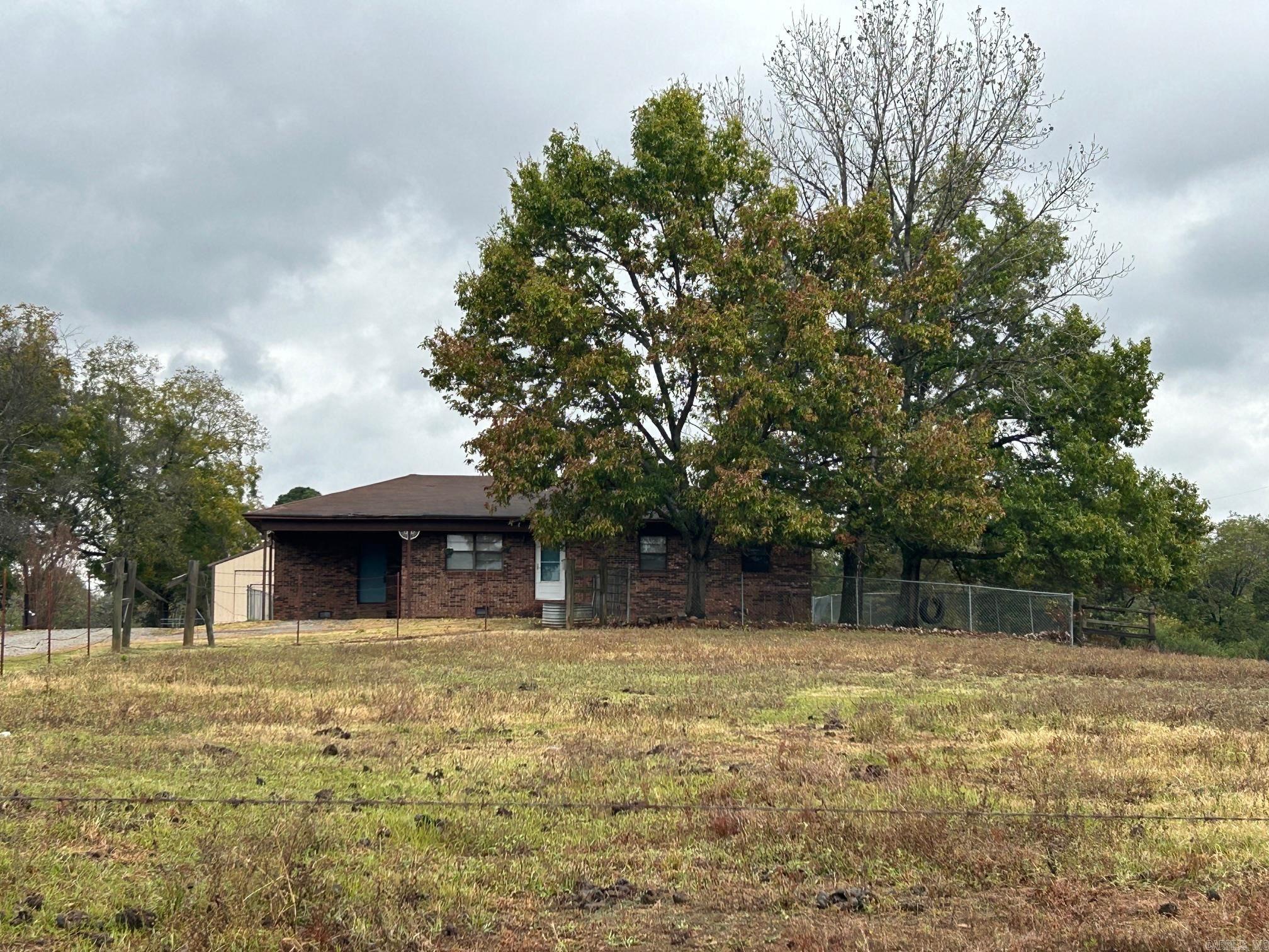 18  GARLAND SPRINGS  Mount Vernon, AR