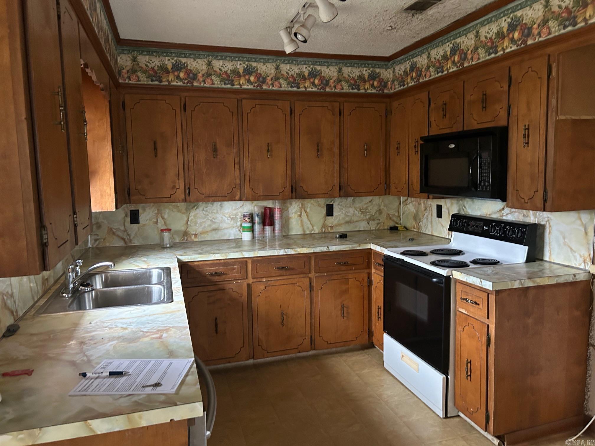 18  GARLAND SPRINGS  Mount Vernon, AR