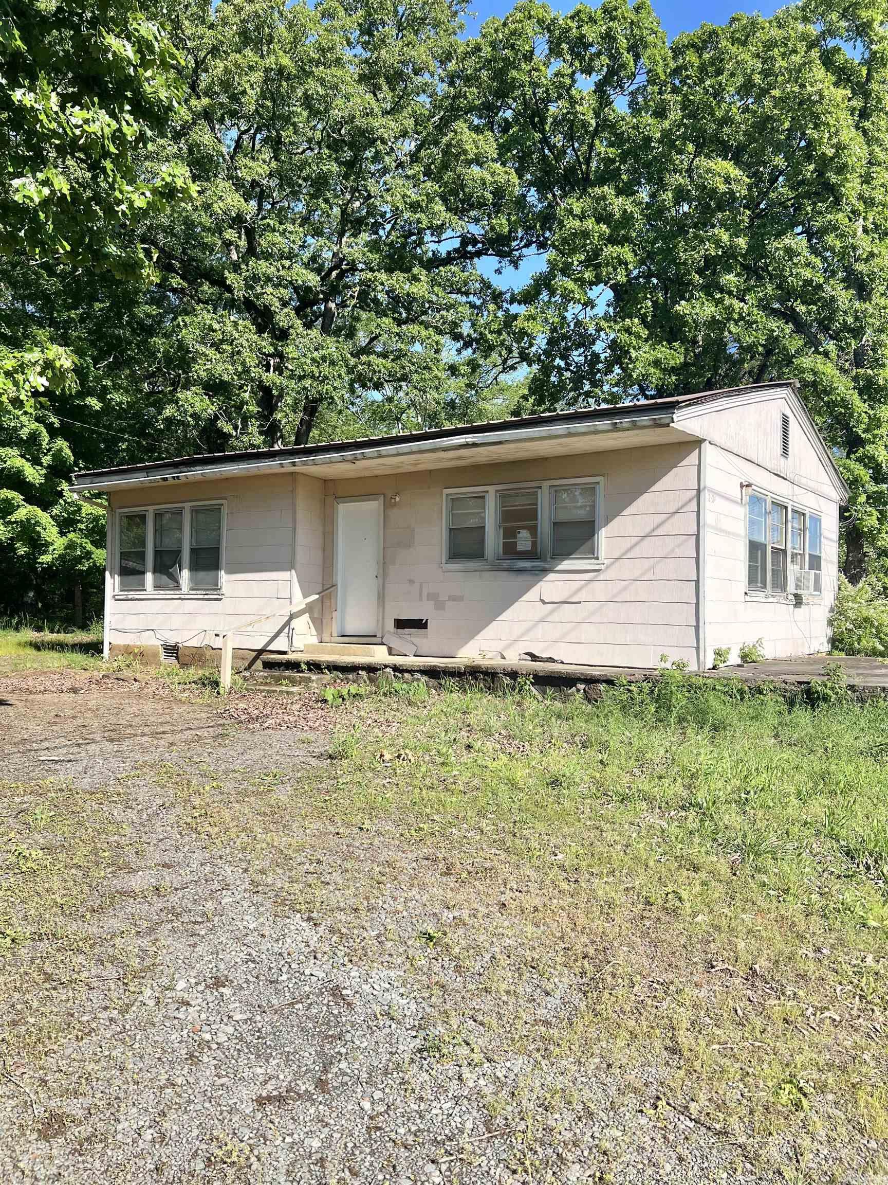2234  Highway 65 S  Clinton, AR