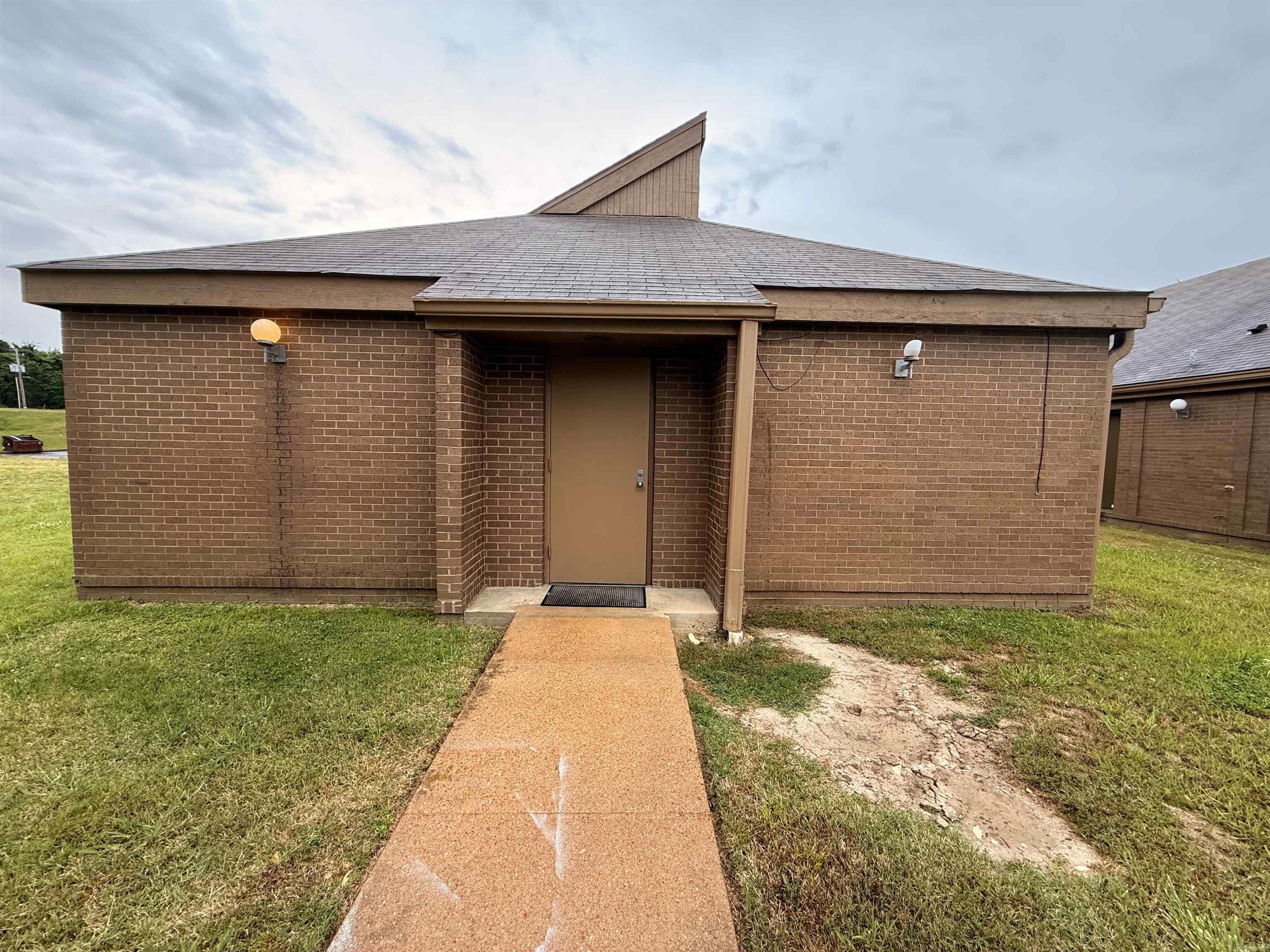810  Newman Dr Suite B  Helena, AR