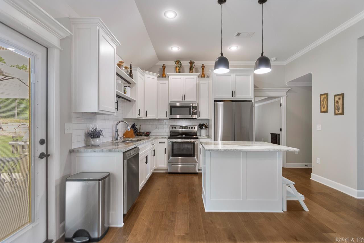 641  Lucy  Alexander, AR