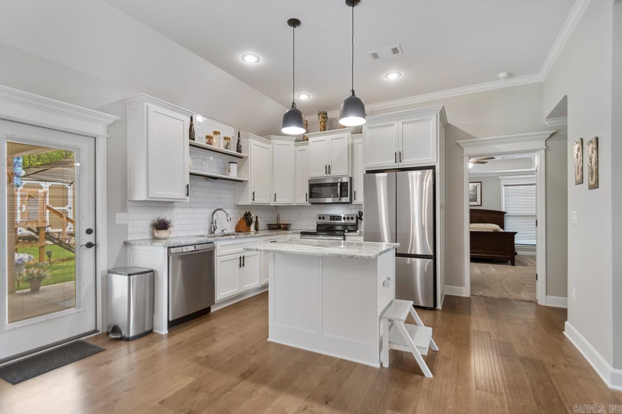 641  Lucy  Alexander, AR