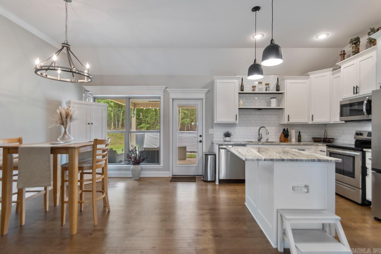 641  Lucy  Alexander, AR