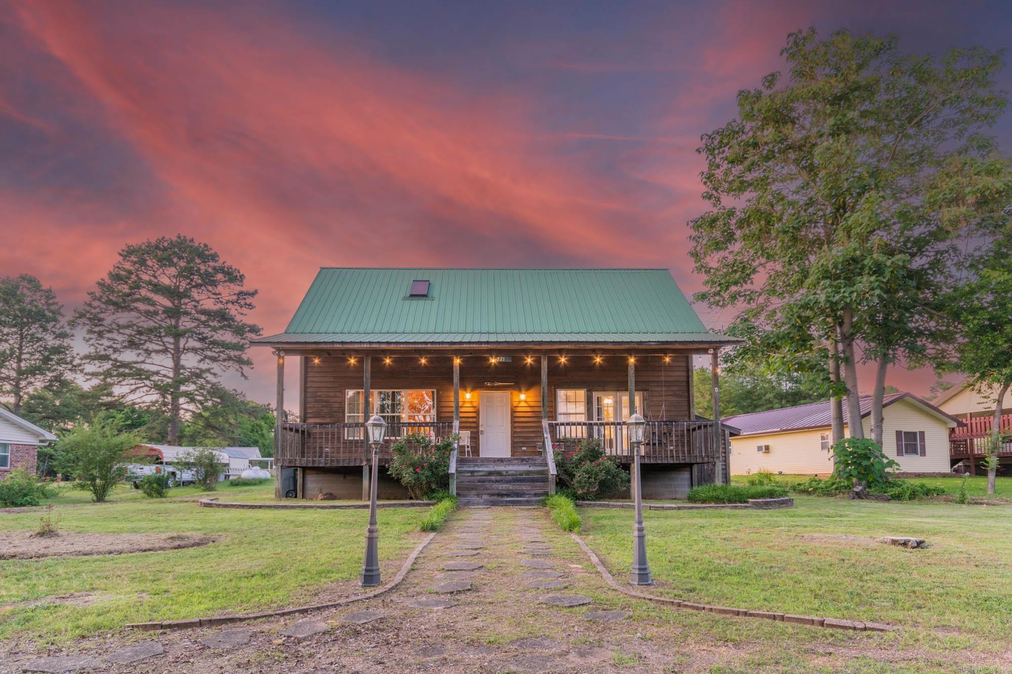 221  Skyline Dr.  Greers Ferry, AR