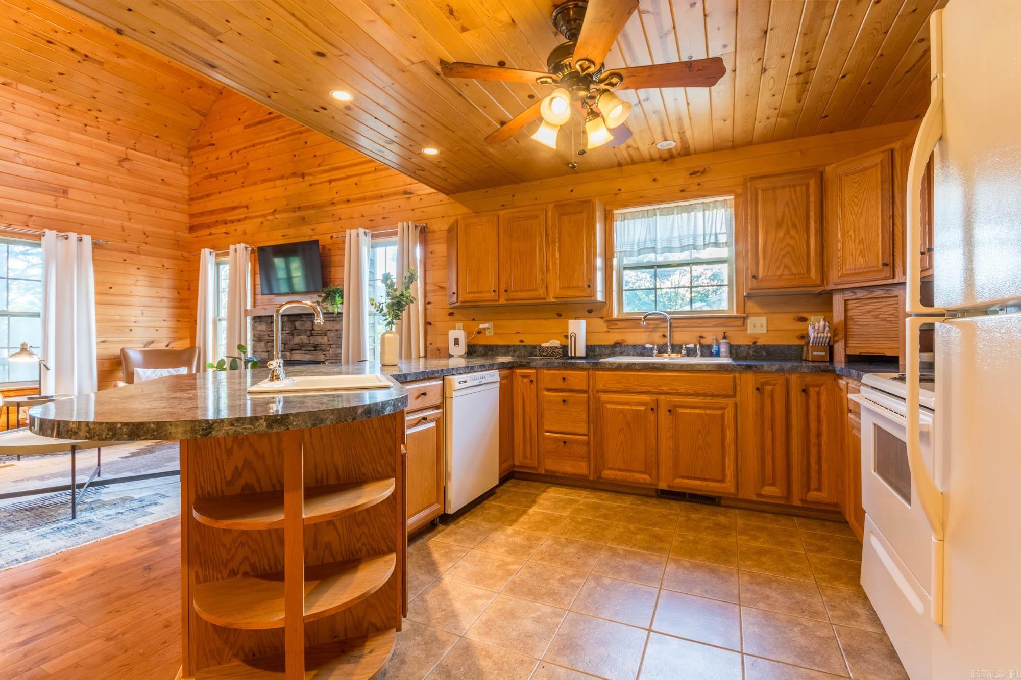 221  Skyline Dr.  Greers Ferry, AR