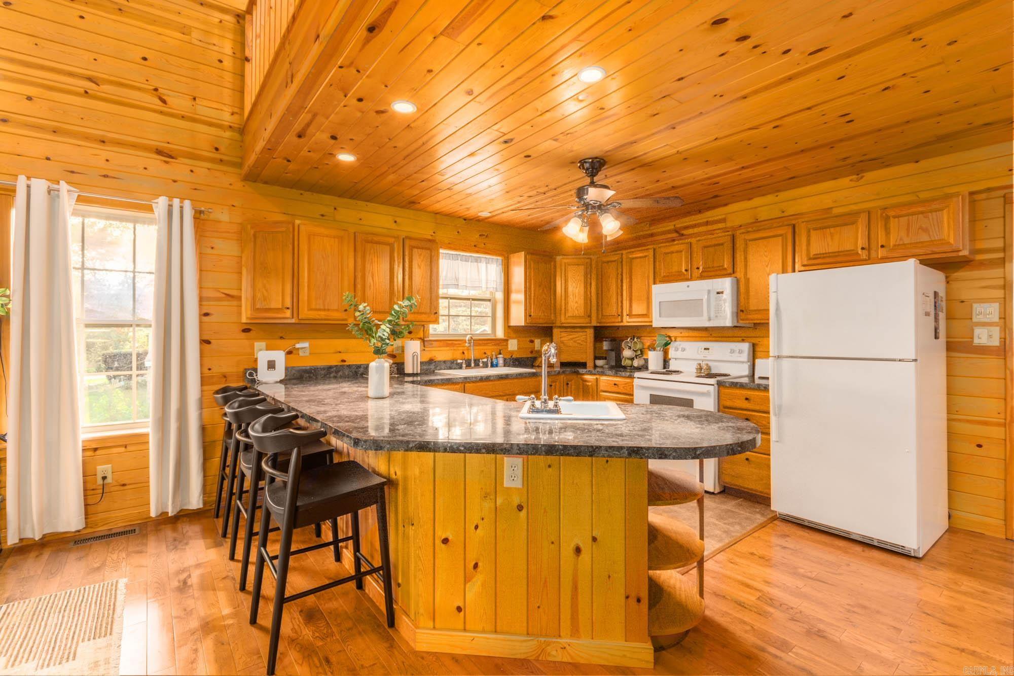 221  Skyline Dr.  Greers Ferry, AR