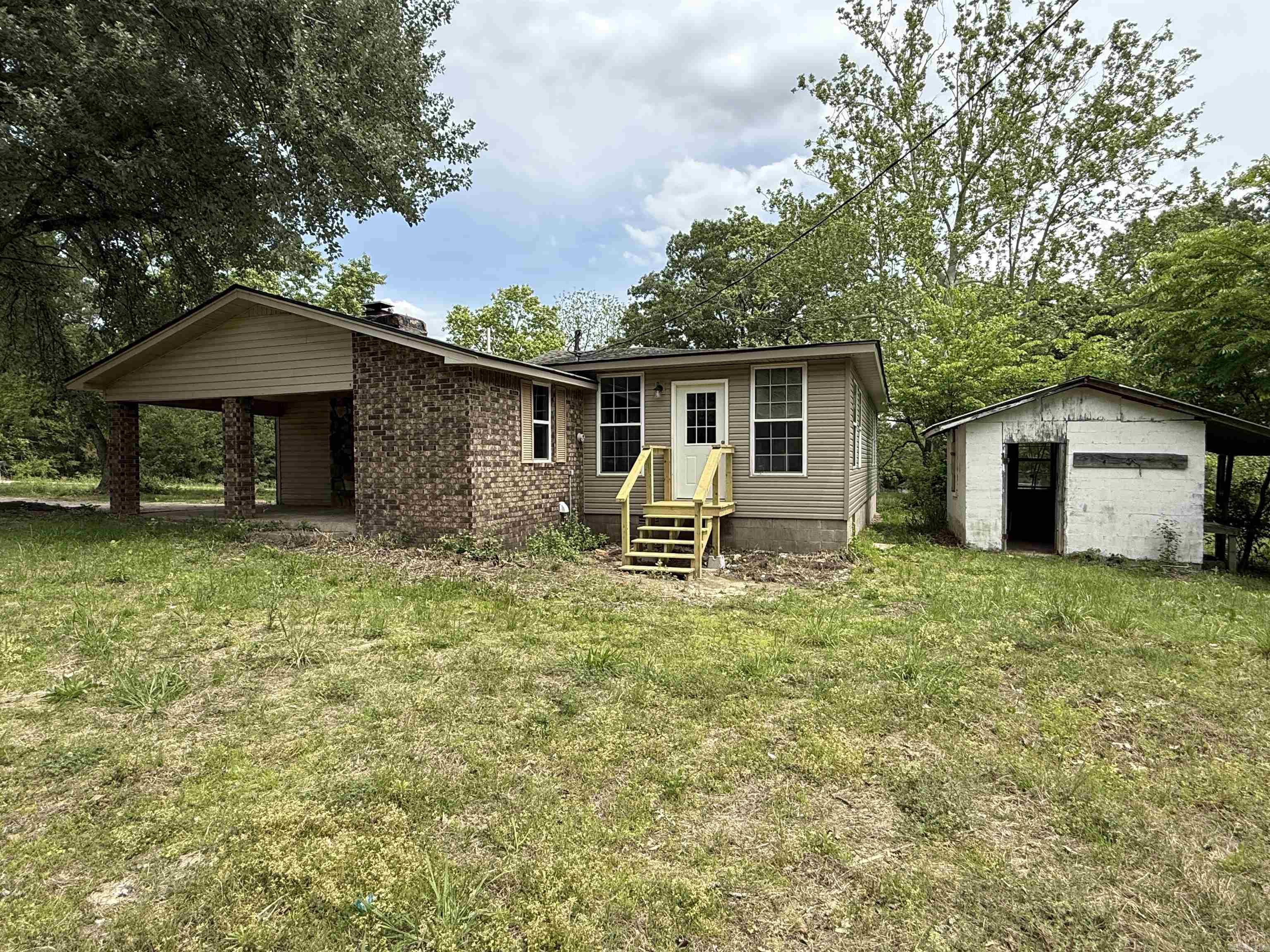 4090  AR 56 Hwy  Wideman, AR