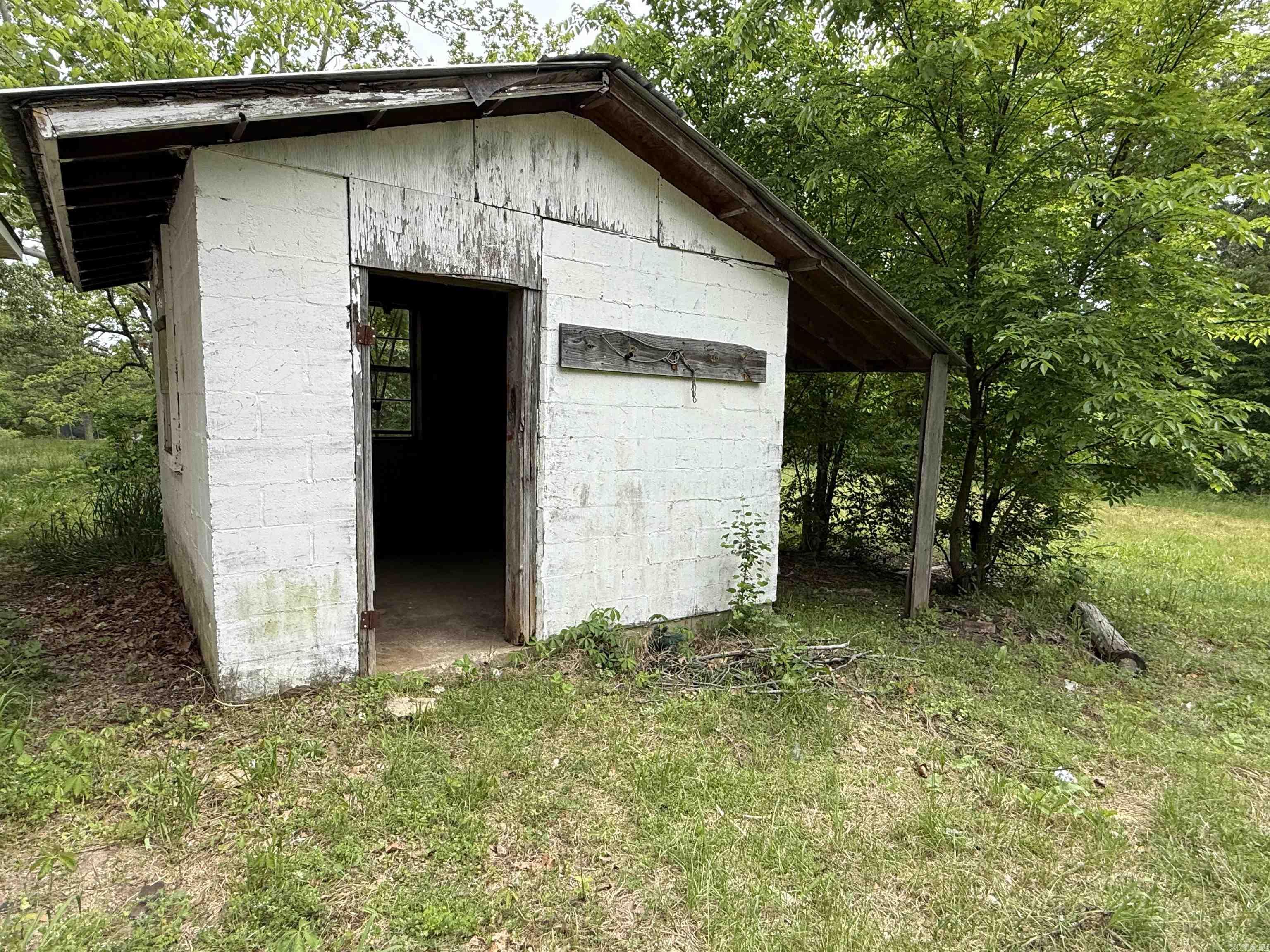 4090  AR 56 Hwy  Wideman, AR