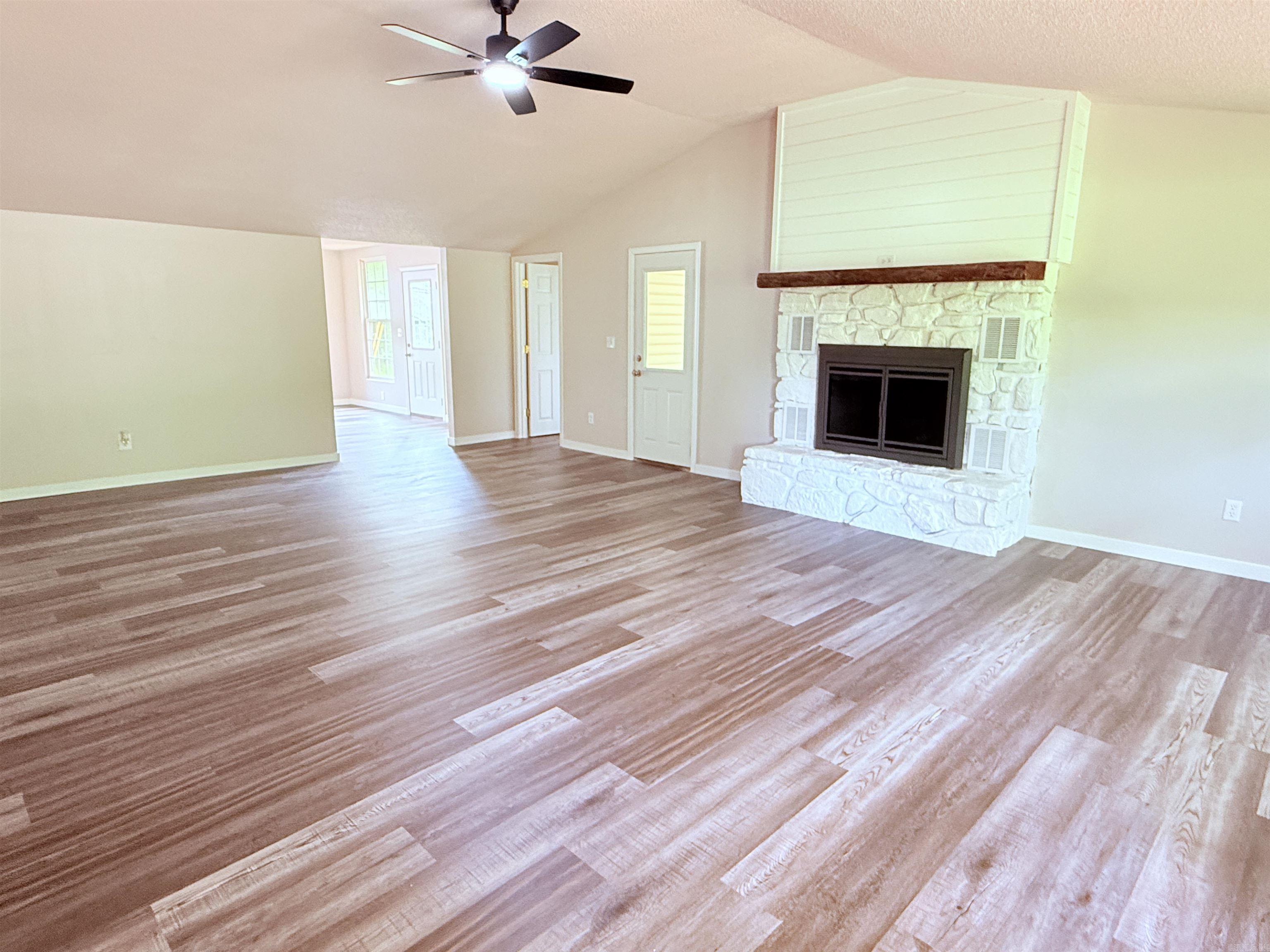 4090  AR 56 Hwy  Wideman, AR