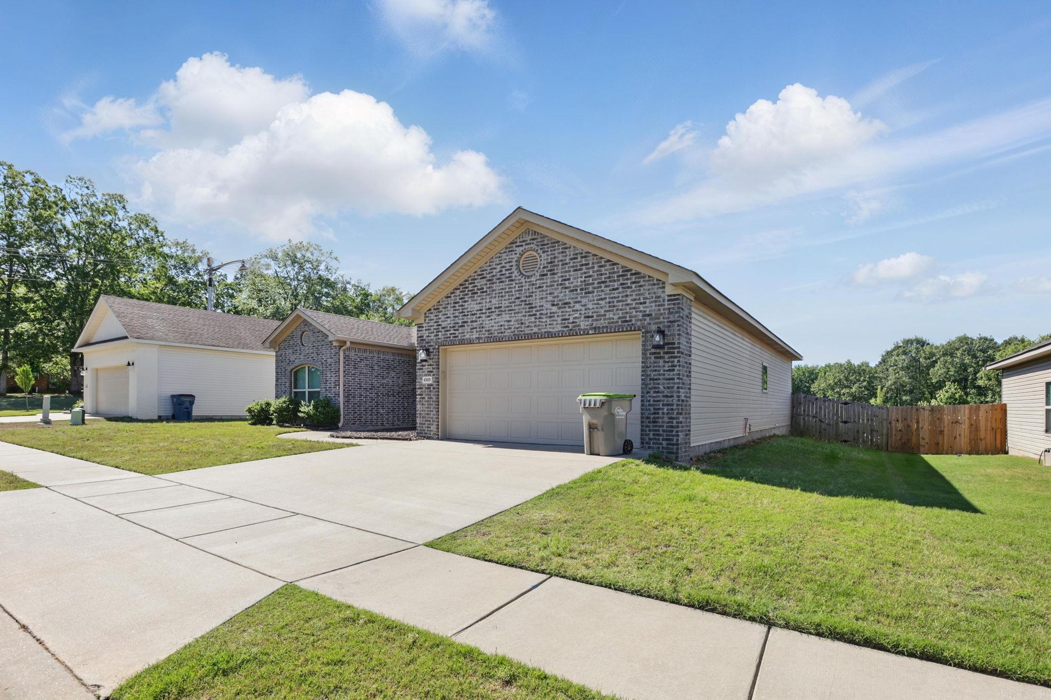 4505 Western Woods Drive Benton, AR 72015