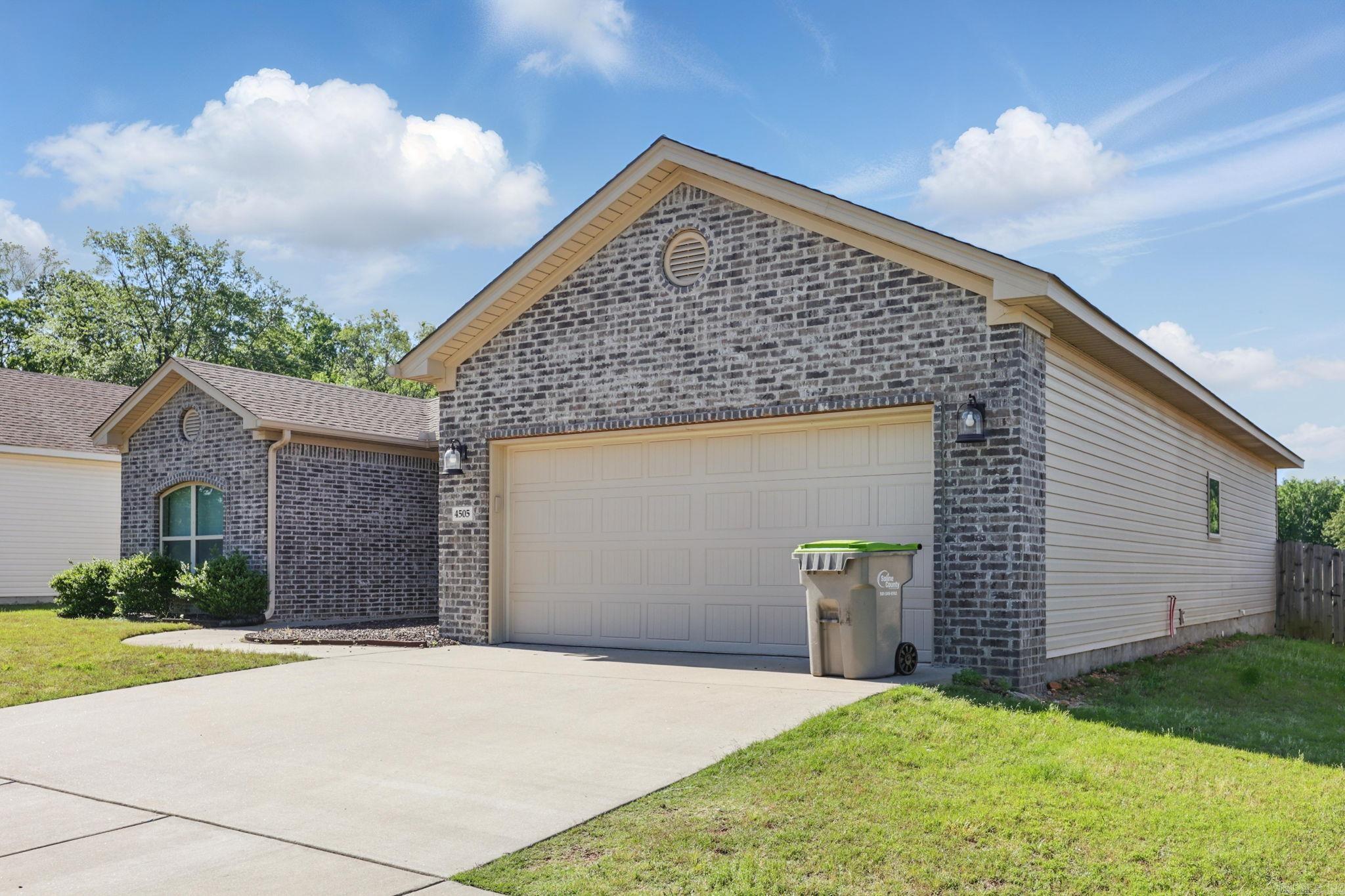 4505 Western Woods Drive Benton, AR 72015