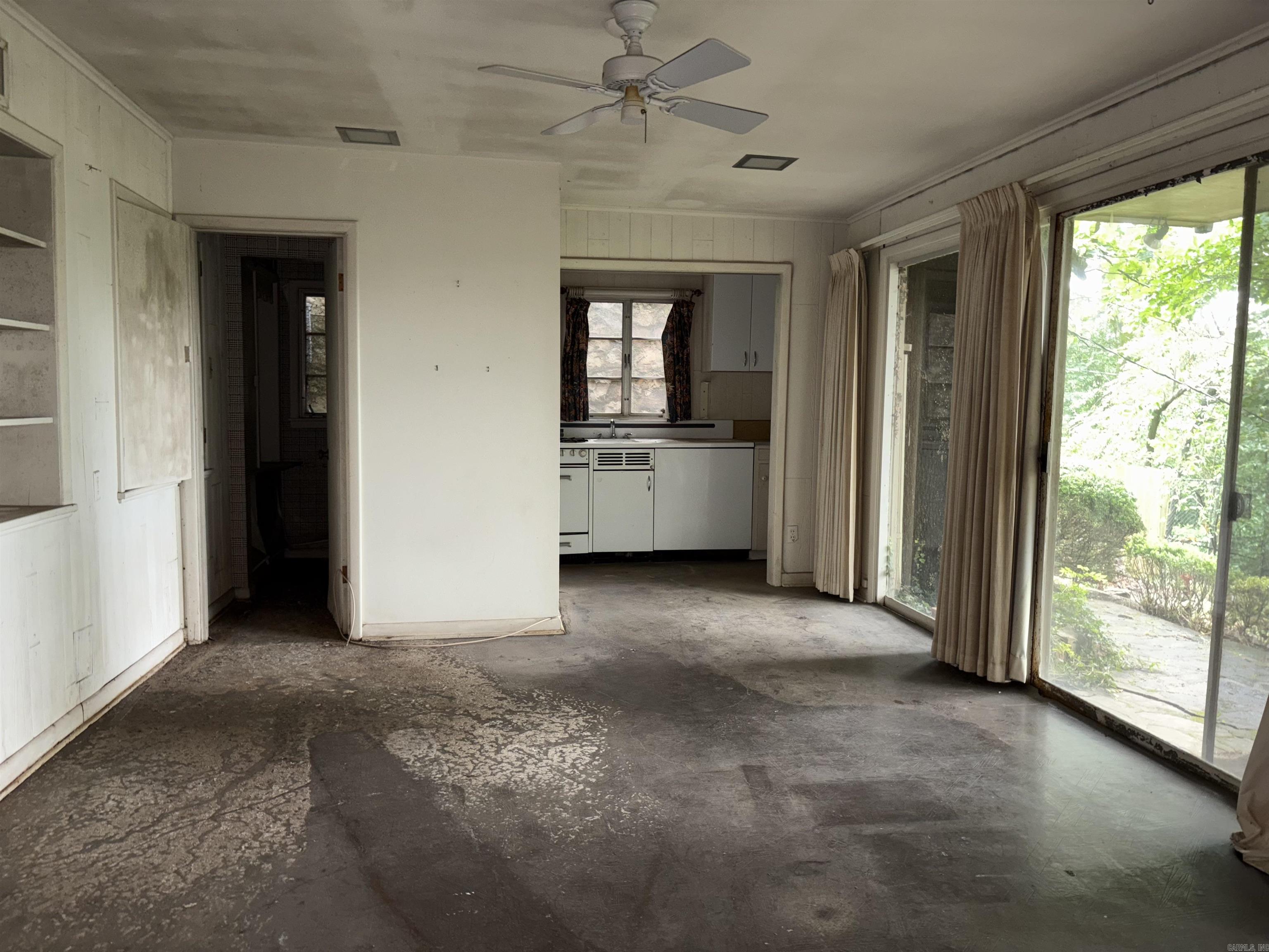 5015 E Crestwood  Little Rock, AR