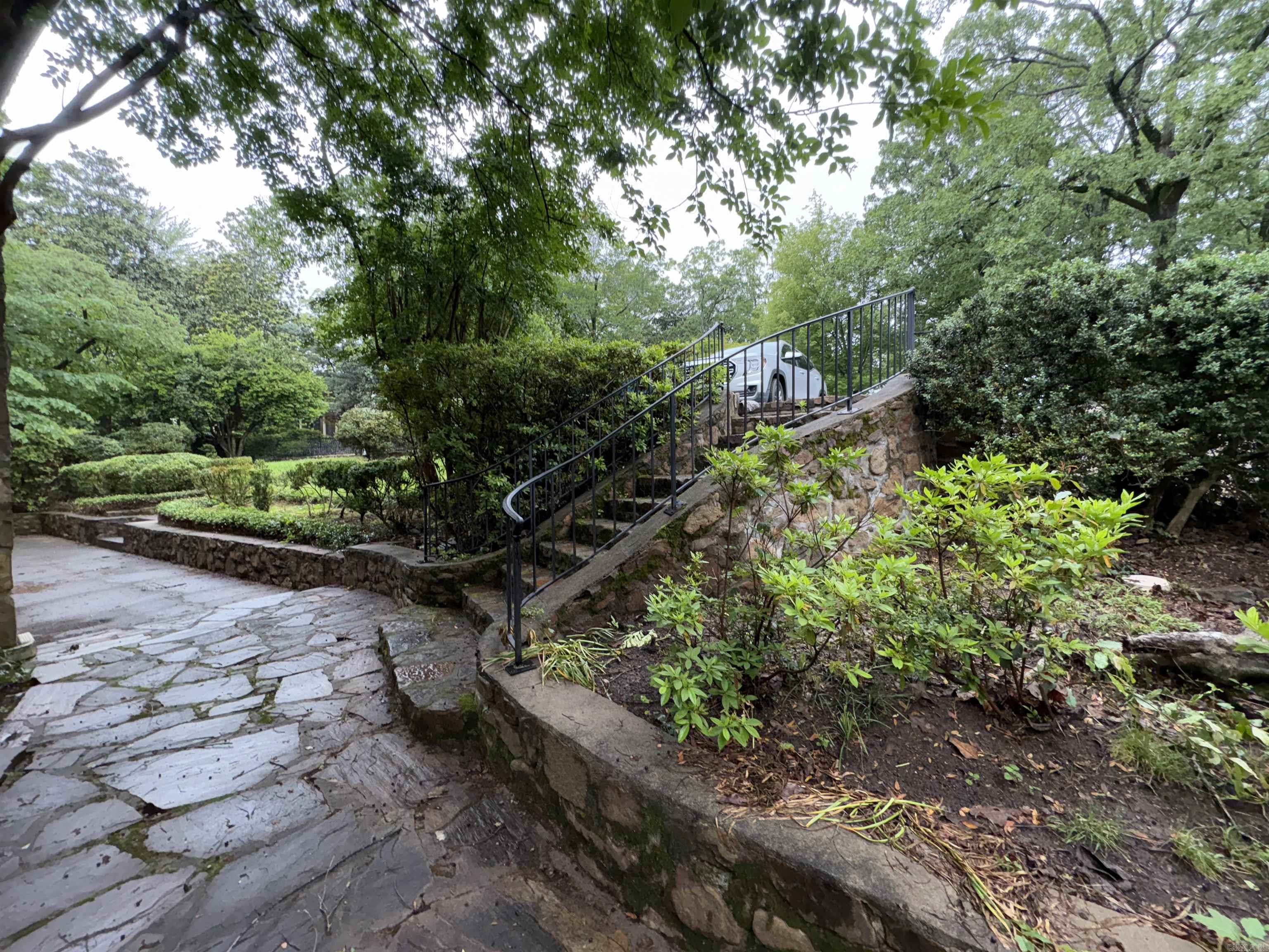 5015 E Crestwood  Little Rock, AR