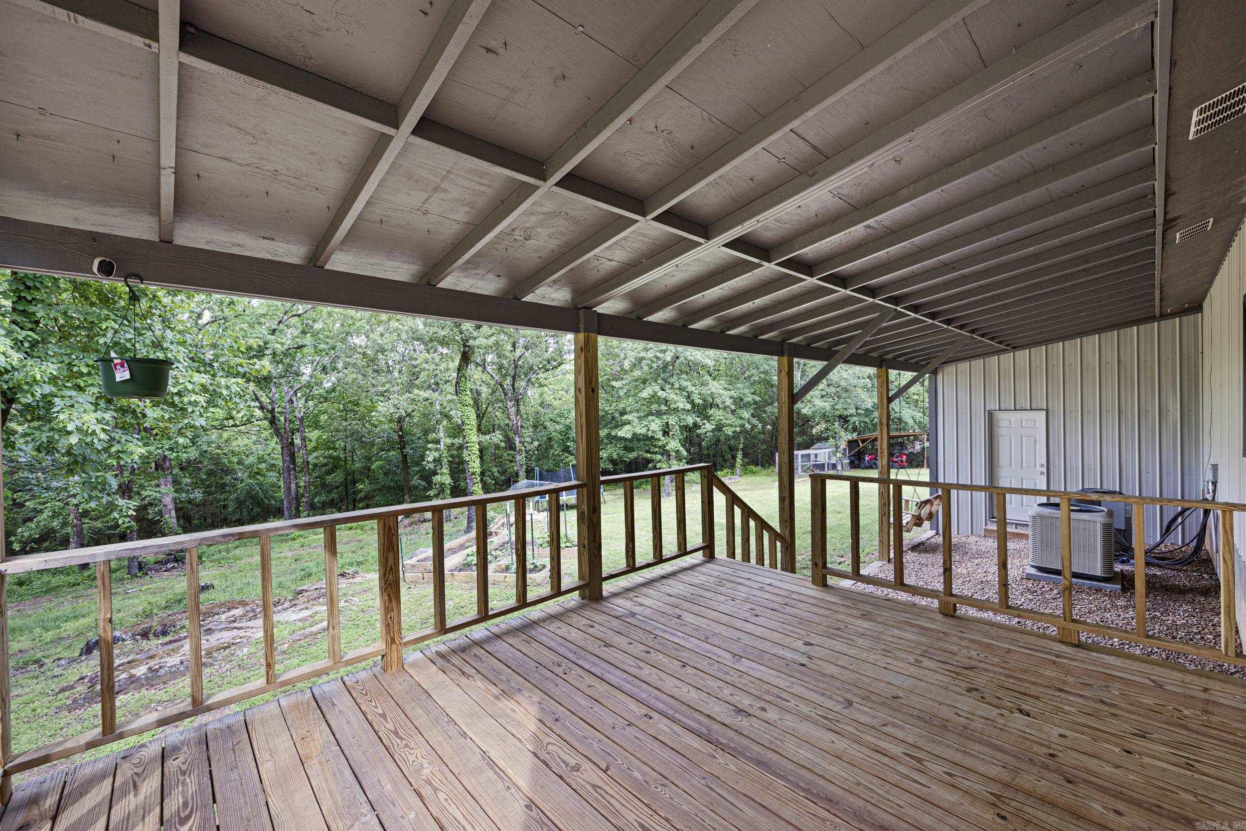 725 County Rd 2700 London, AR 72847