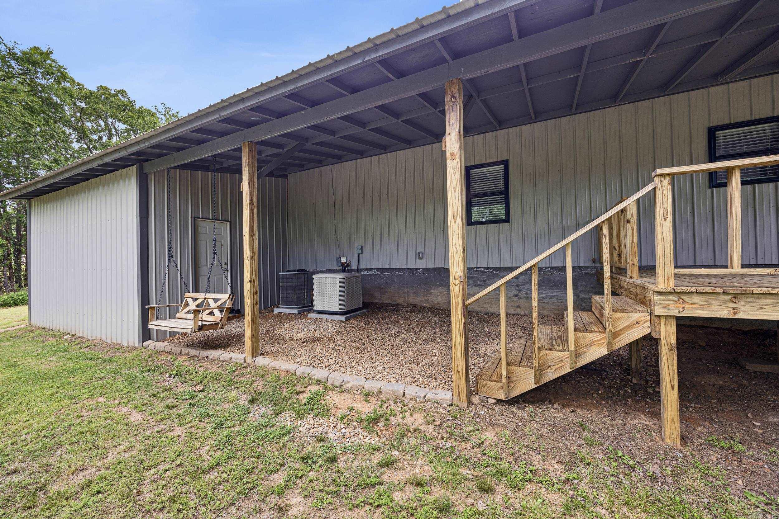 725 County Rd 2700 London, AR 72847