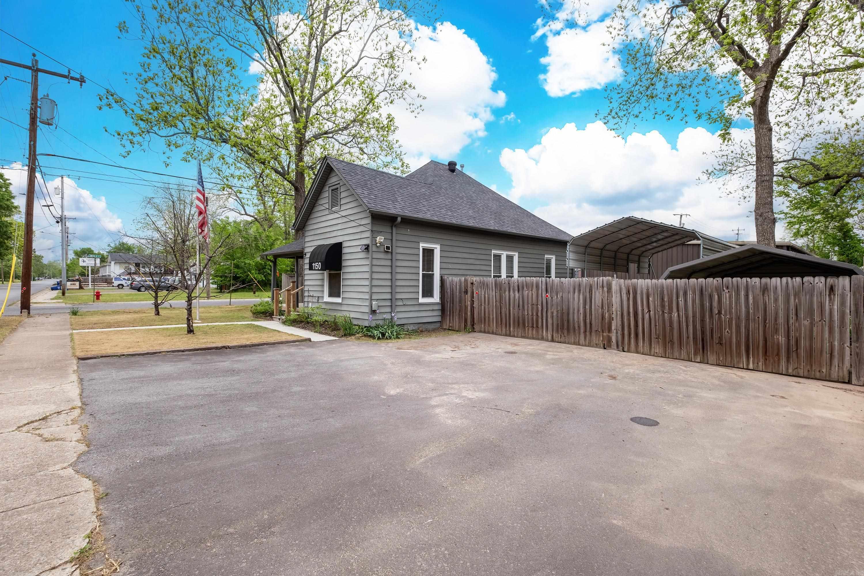 1150  Clifton  Conway, AR