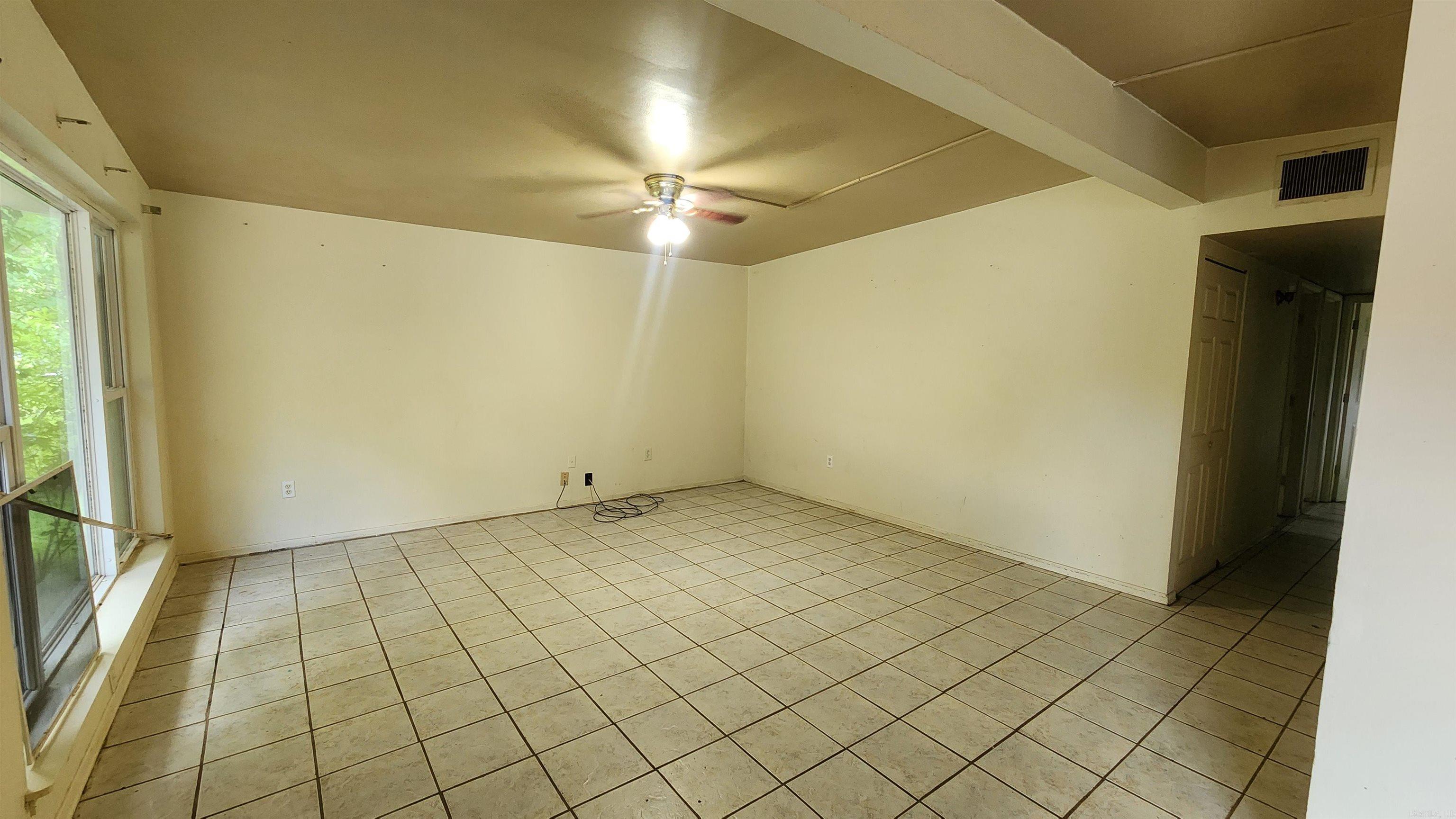 1108  Bloomfield  Pine Bluff, AR