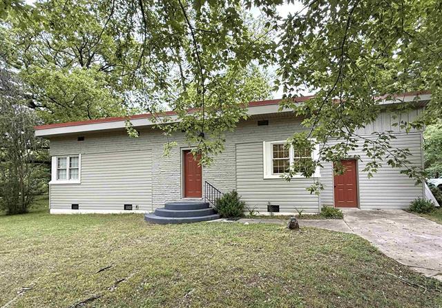 601  Clarence  Mountain View, AR