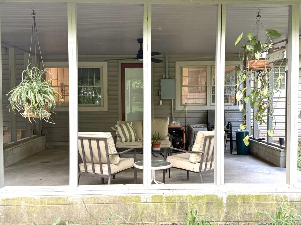601 Clarence Street Mountain View, AR 72560