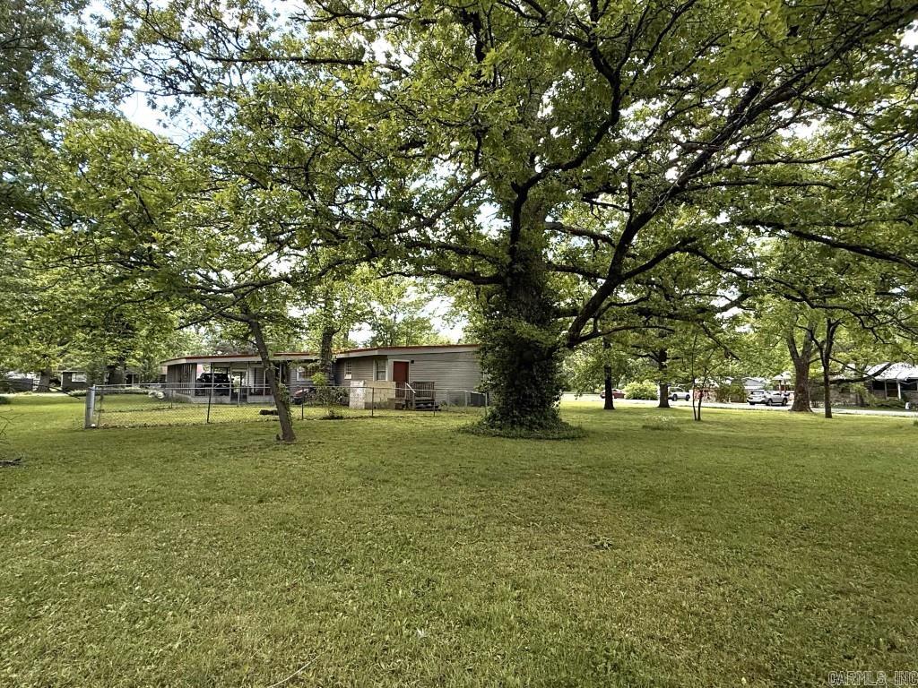 601 Clarence Street Mountain View, AR 72560
