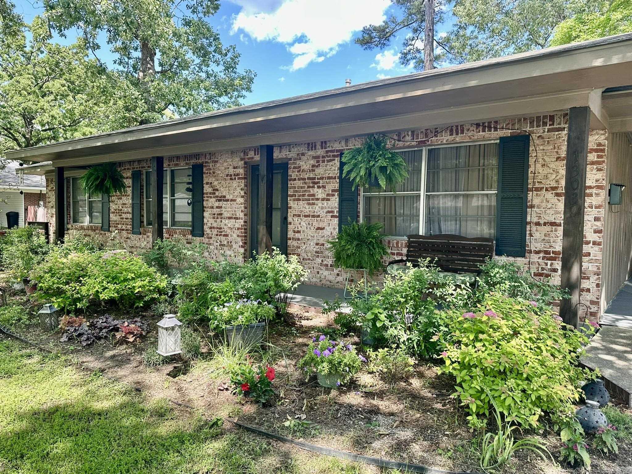 1303  Cypress St  Crossett, AR