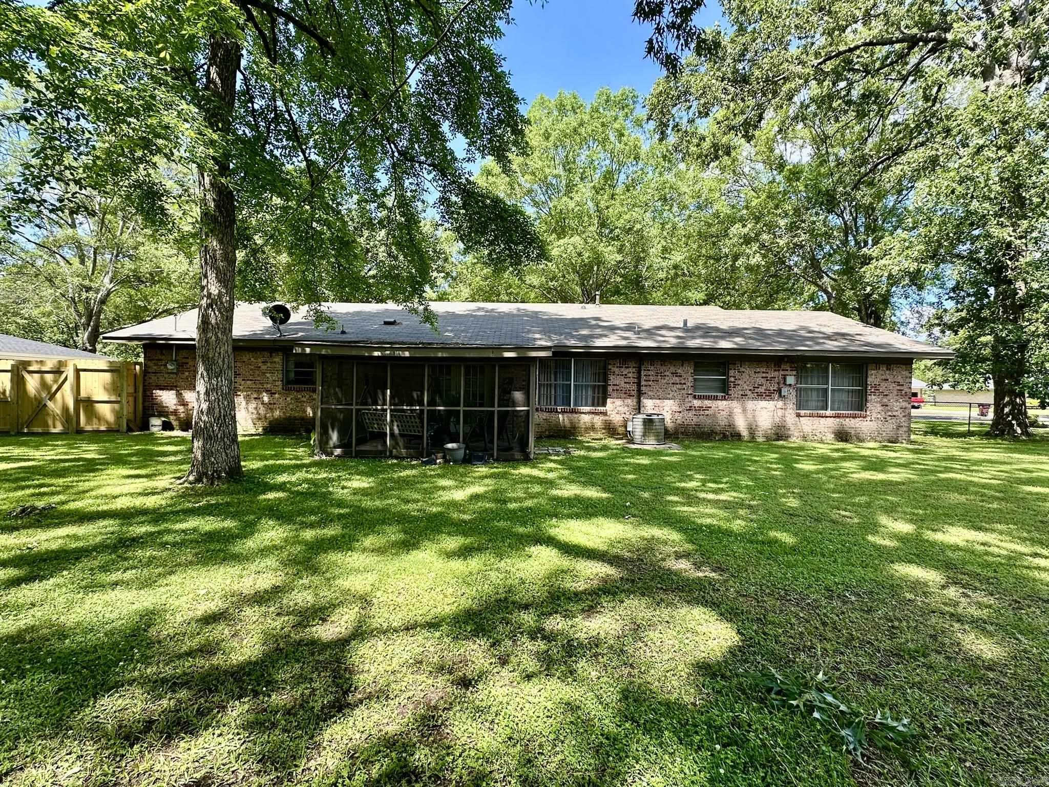 1303  Cypress St  Crossett, AR