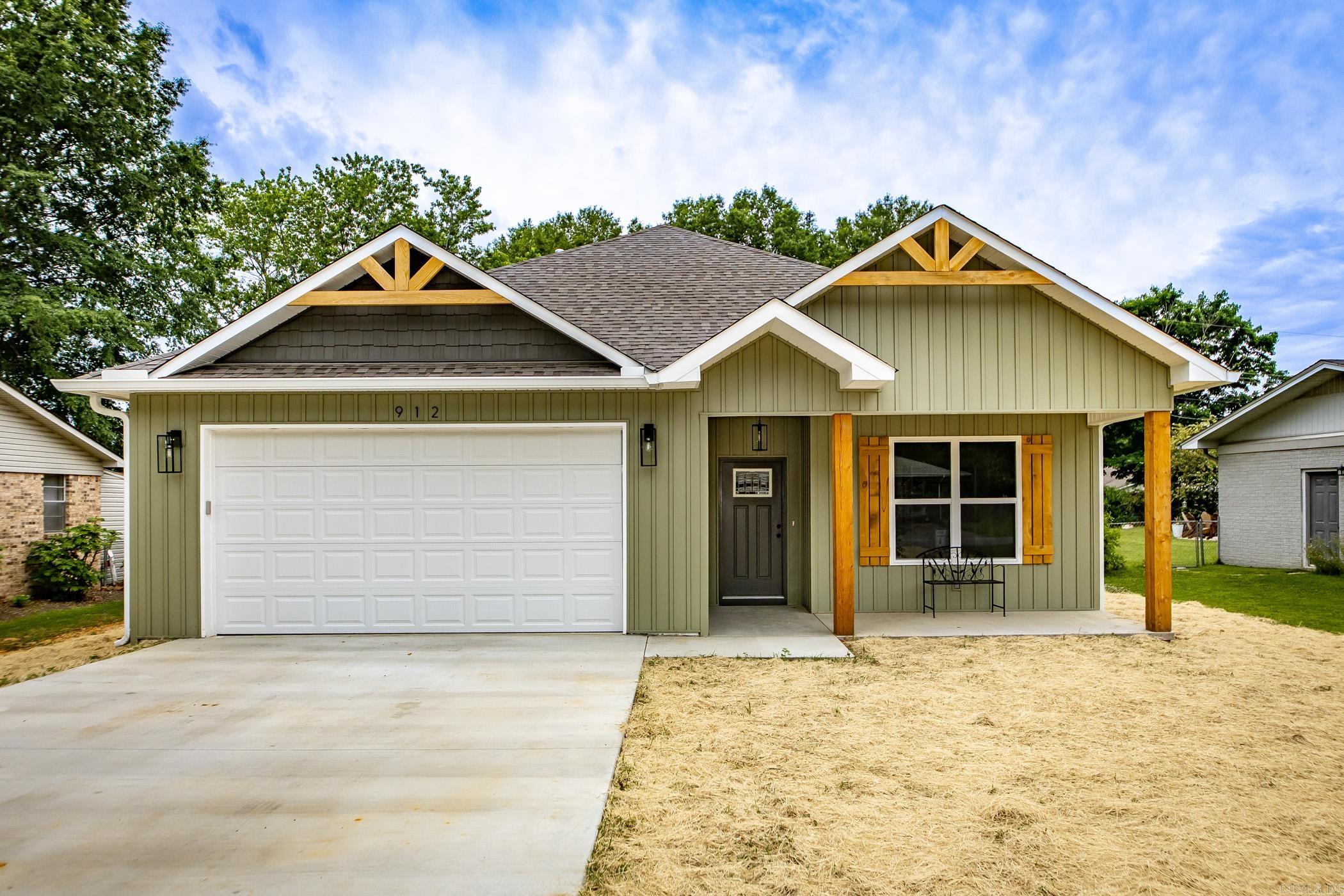 912  Lakeshore  Heber Springs, AR