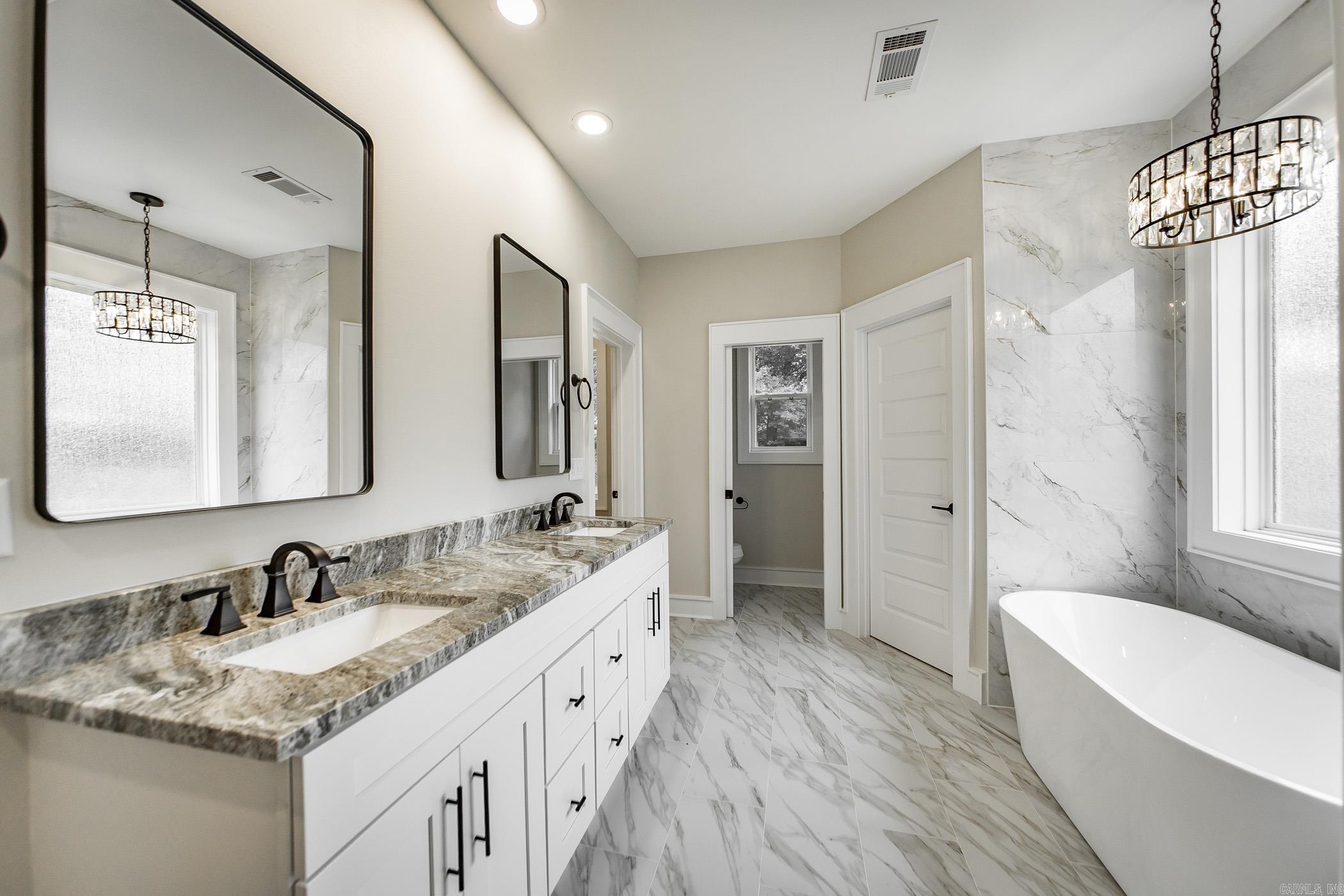 912  Lakeshore  Heber Springs, AR