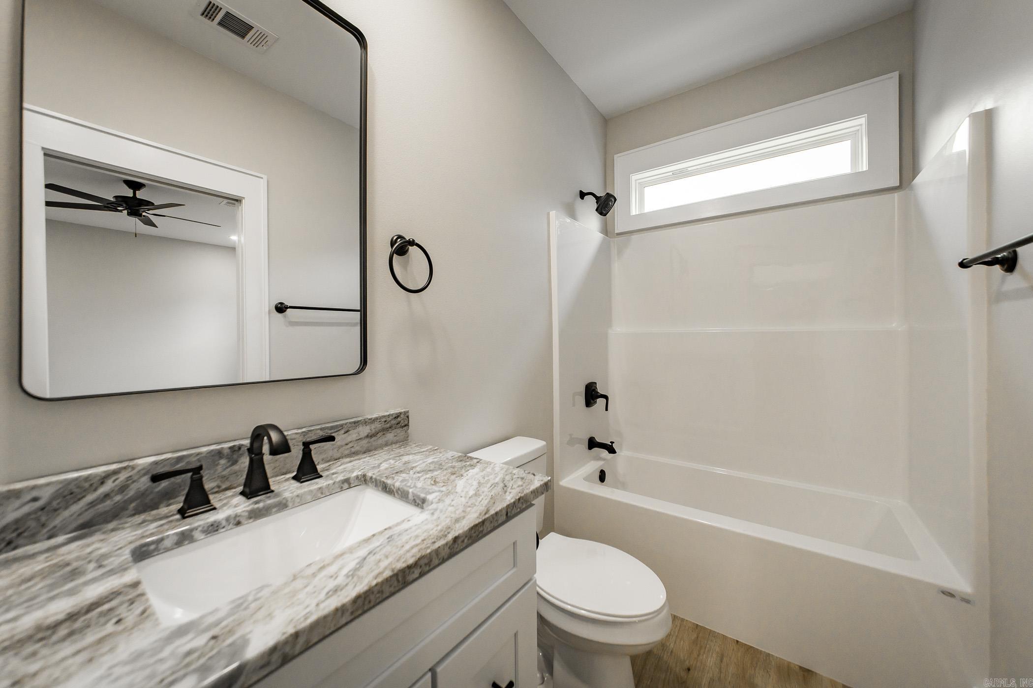 912  Lakeshore  Heber Springs, AR
