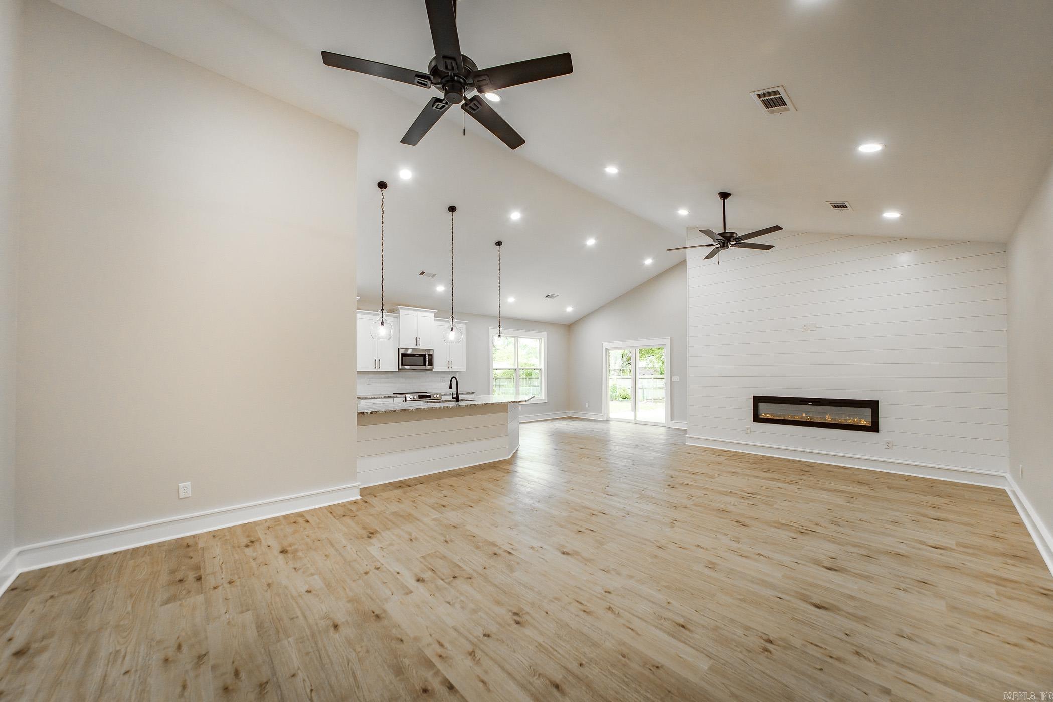 912  Lakeshore  Heber Springs, AR