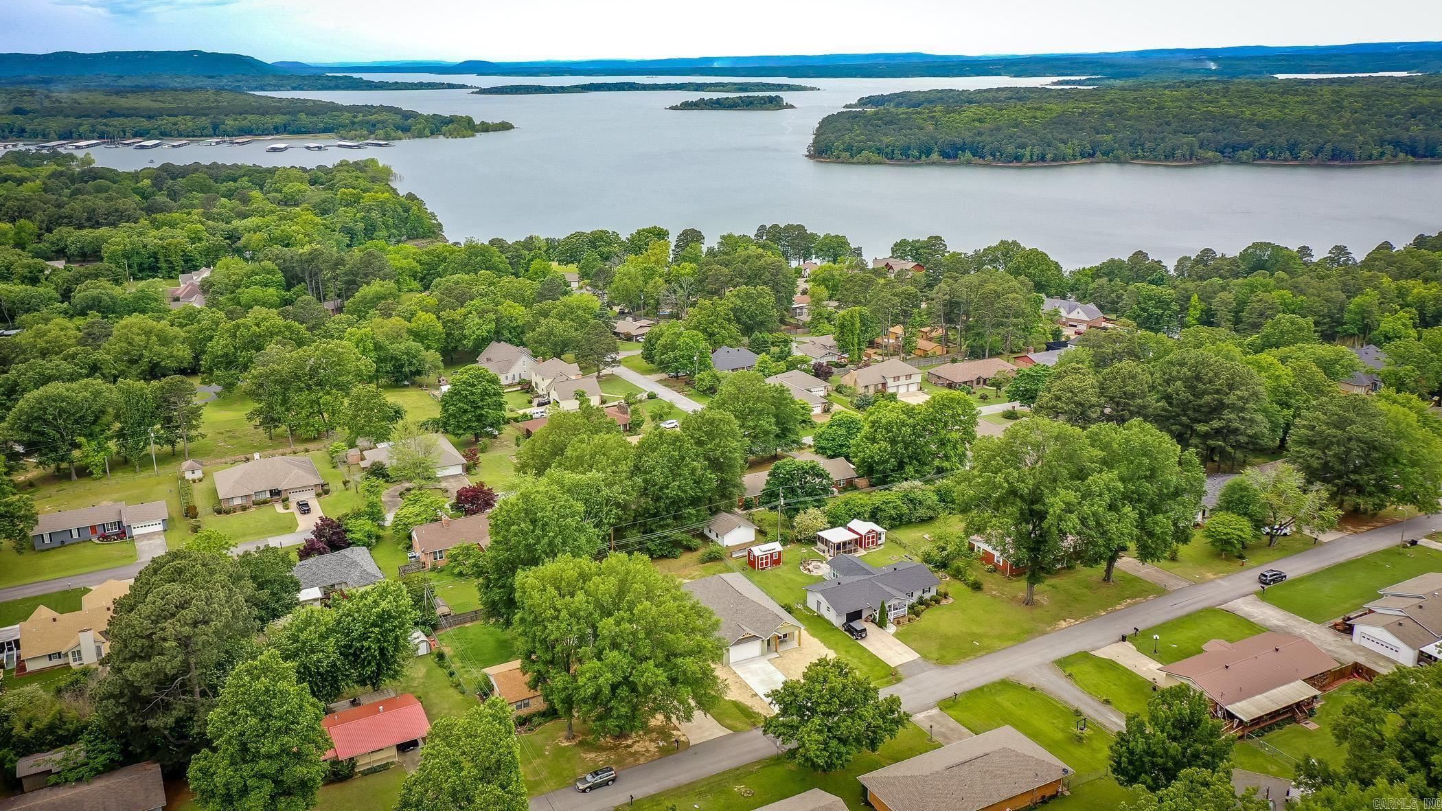 912  Lakeshore  Heber Springs, AR