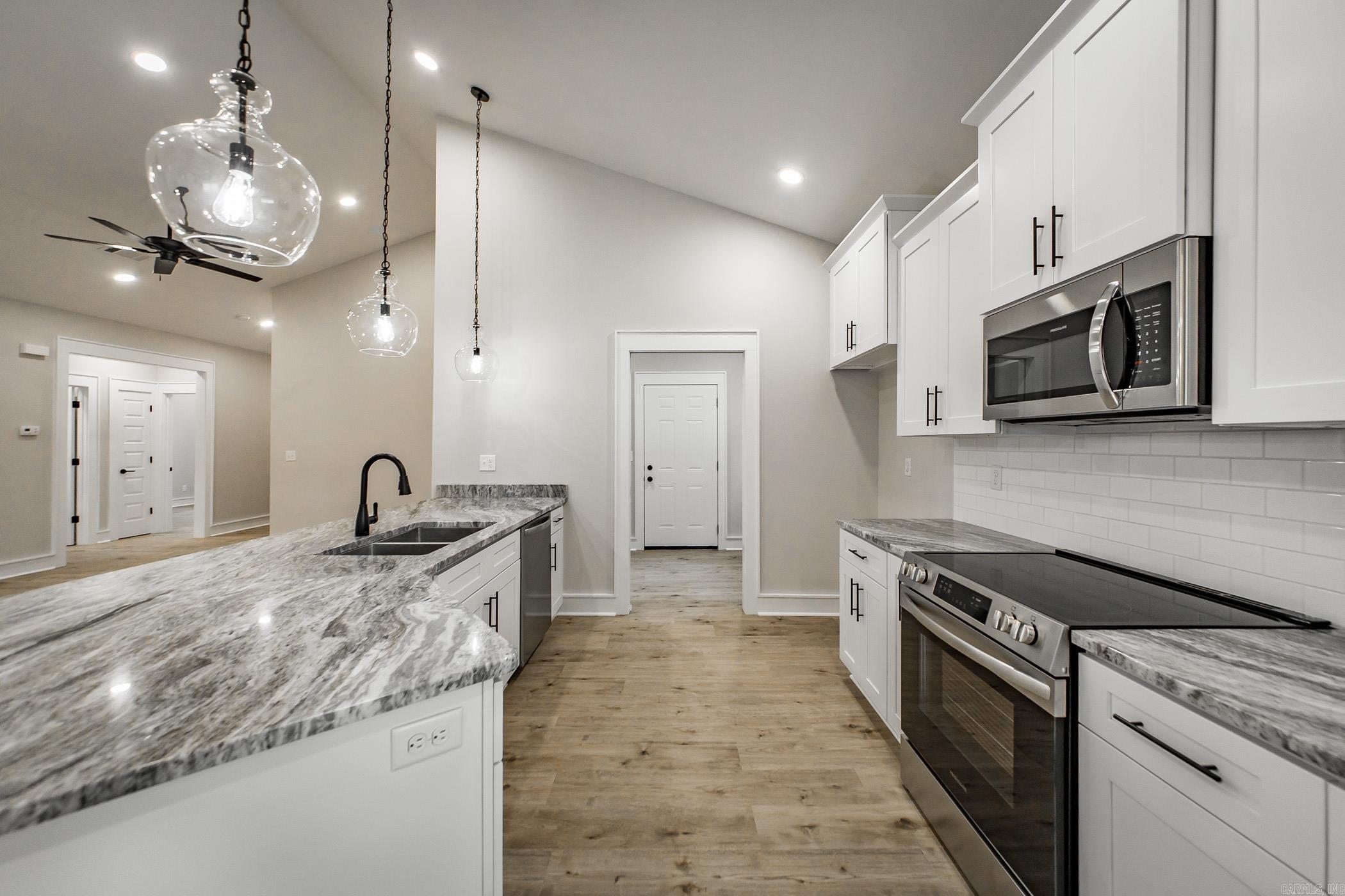 912  Lakeshore  Heber Springs, AR