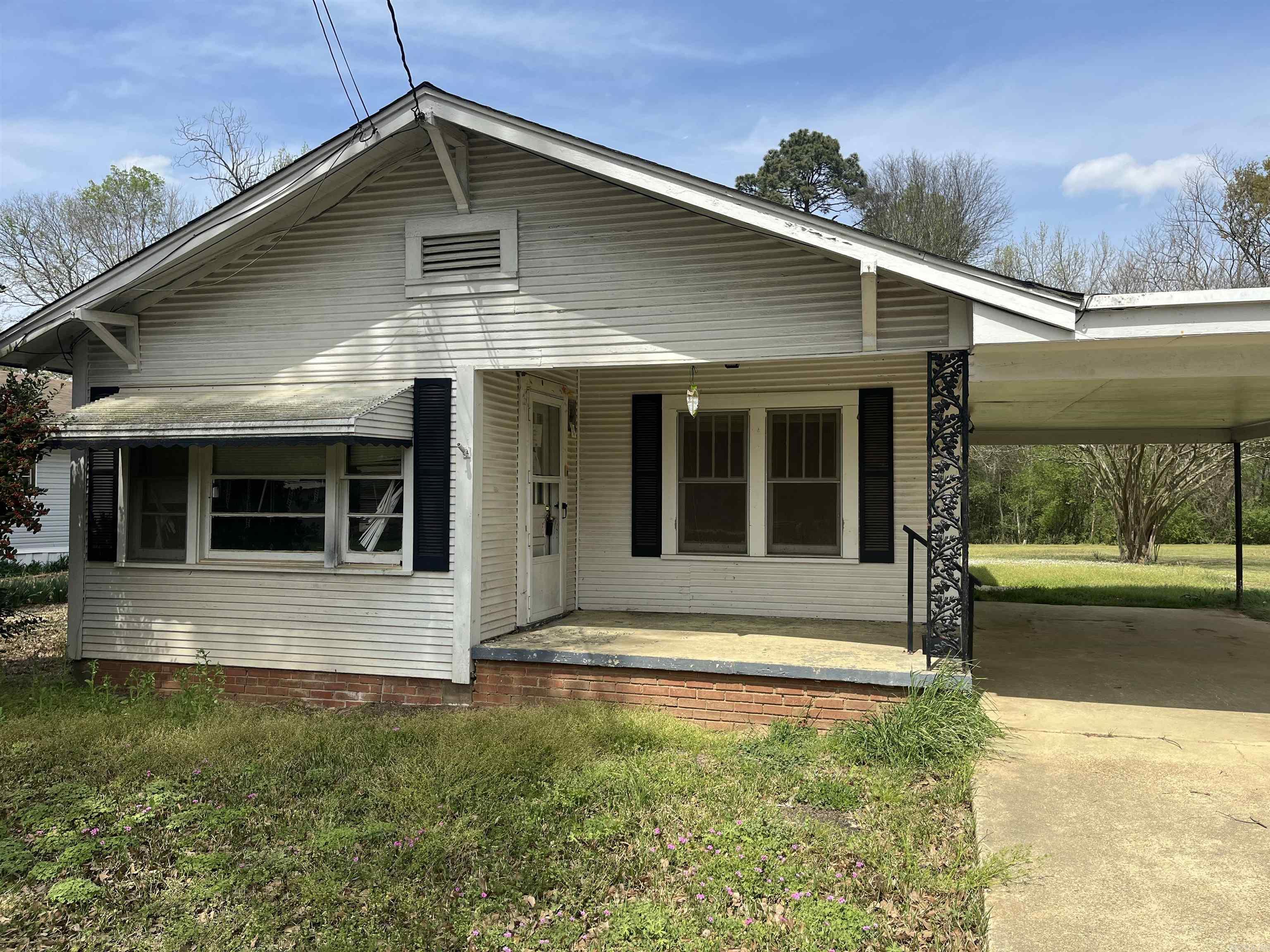 306  Park  Warren, AR