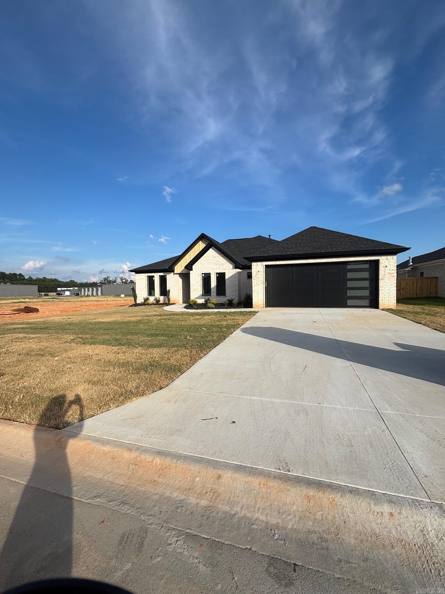 21033 Kinsley Lane