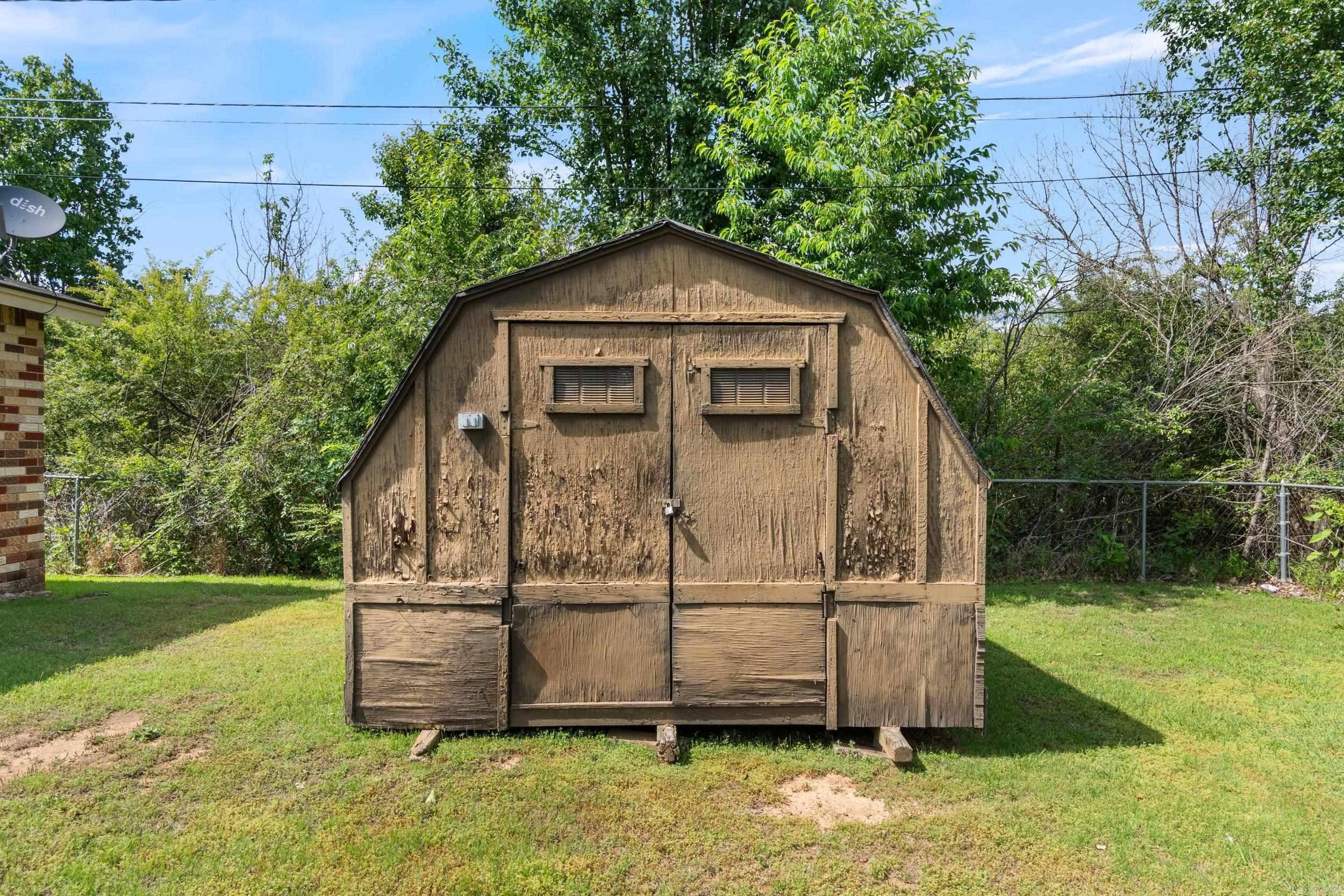 502  Adams St  Morrilton, AR