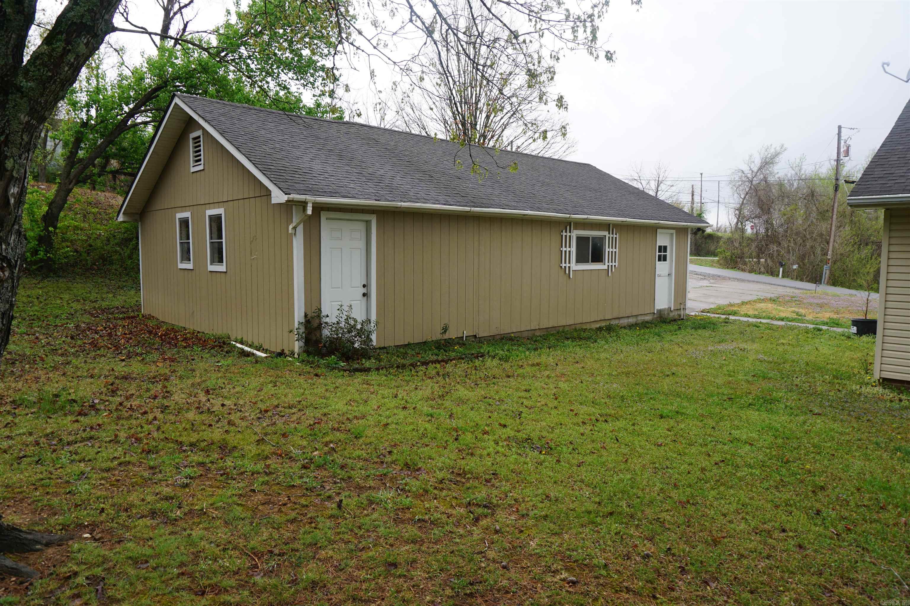 200 N Center St  Marshall, AR