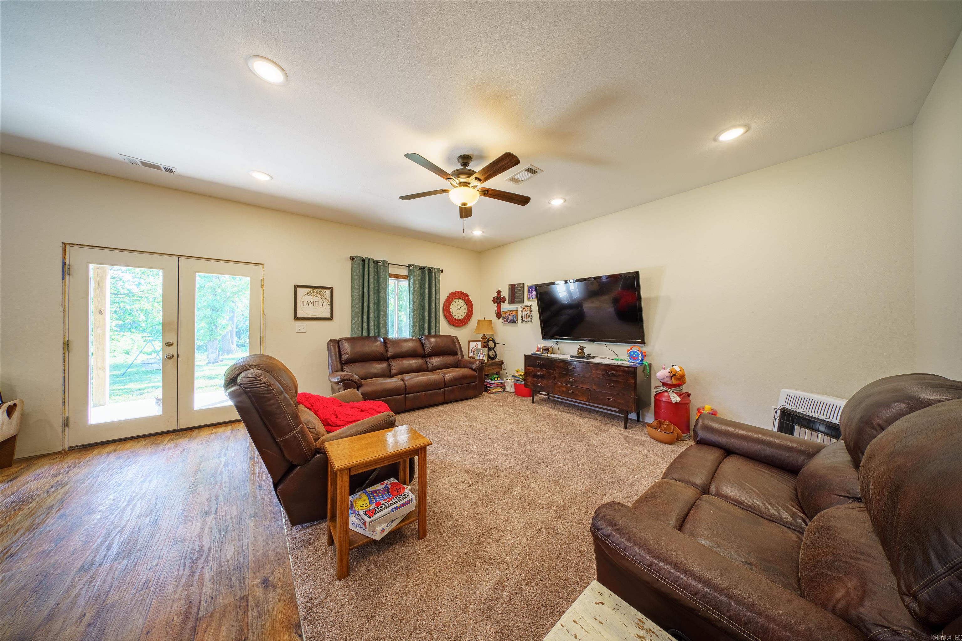 958  AR Hwy. 167  Cave City, AR